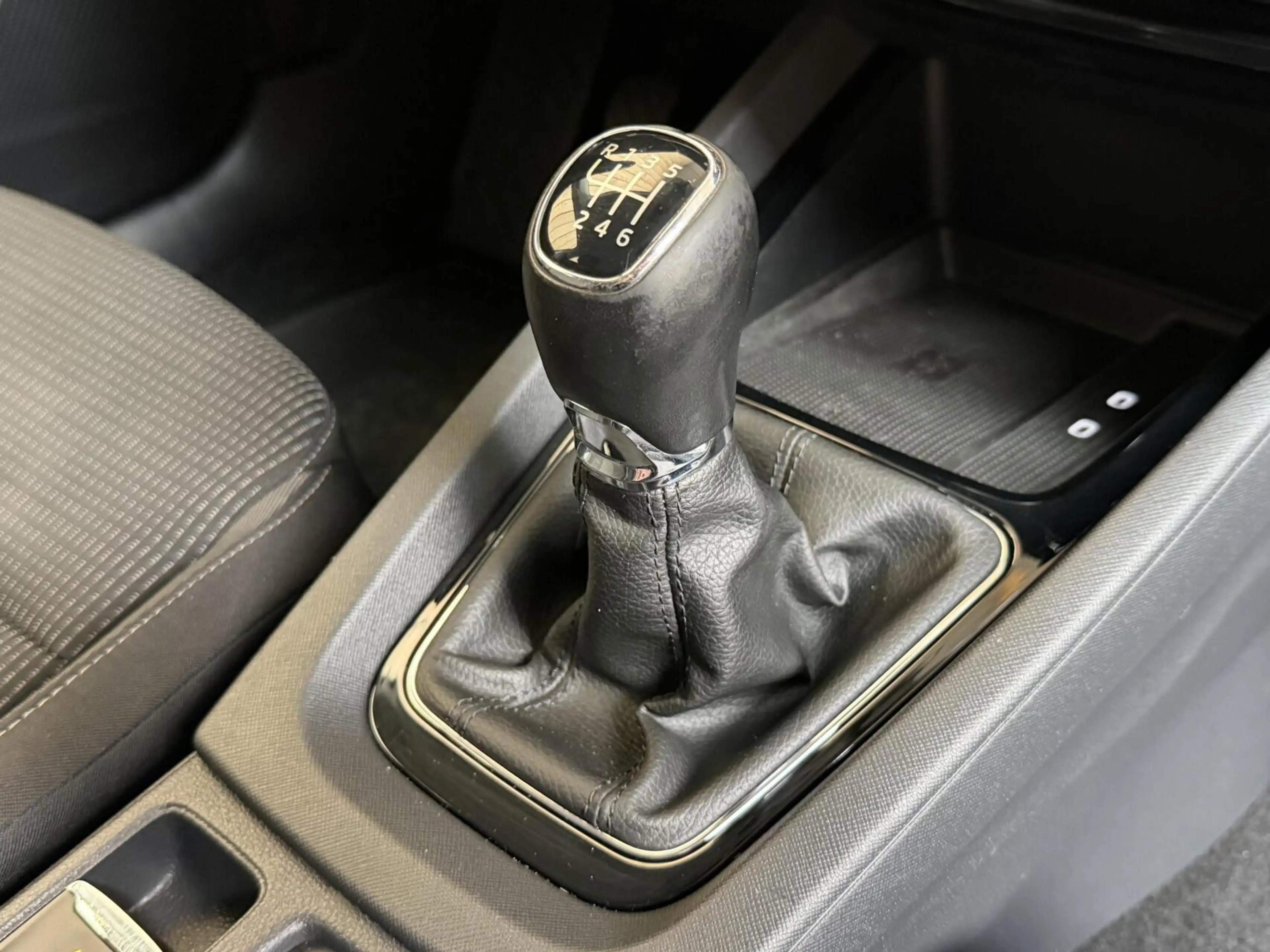 Skoda Octavia Combi 1.0 TSI Business Edition Apple CarPlay/Andro — photo 35