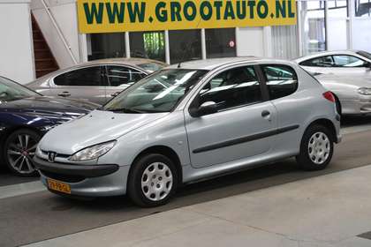 Peugeot 206 1.4 XR NAP, Stuurbekrachtiging