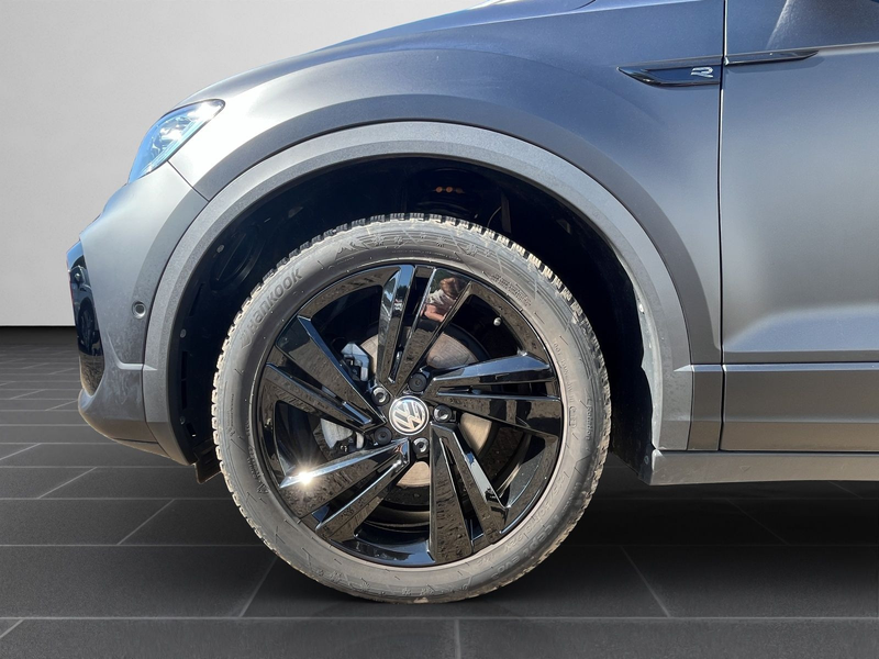 Volkswagen T-Roc R-Line 1.5 TSI DSG Edition Black — photo 8