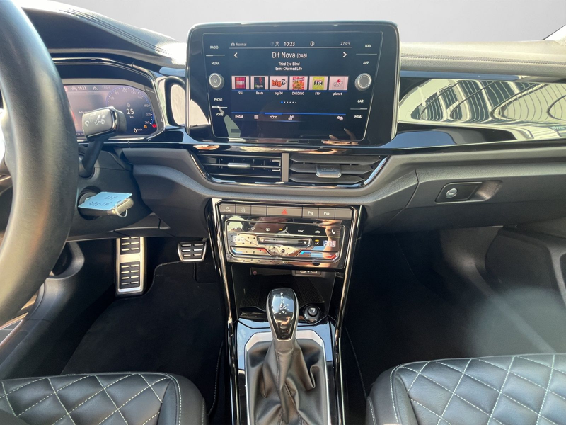Volkswagen T-Roc R-Line 1.5 TSI DSG Edition Black — photo 11