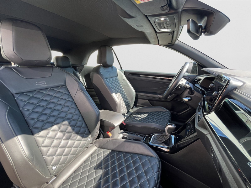 Volkswagen T-Roc R-Line 1.5 TSI DSG Edition Black — photo 4