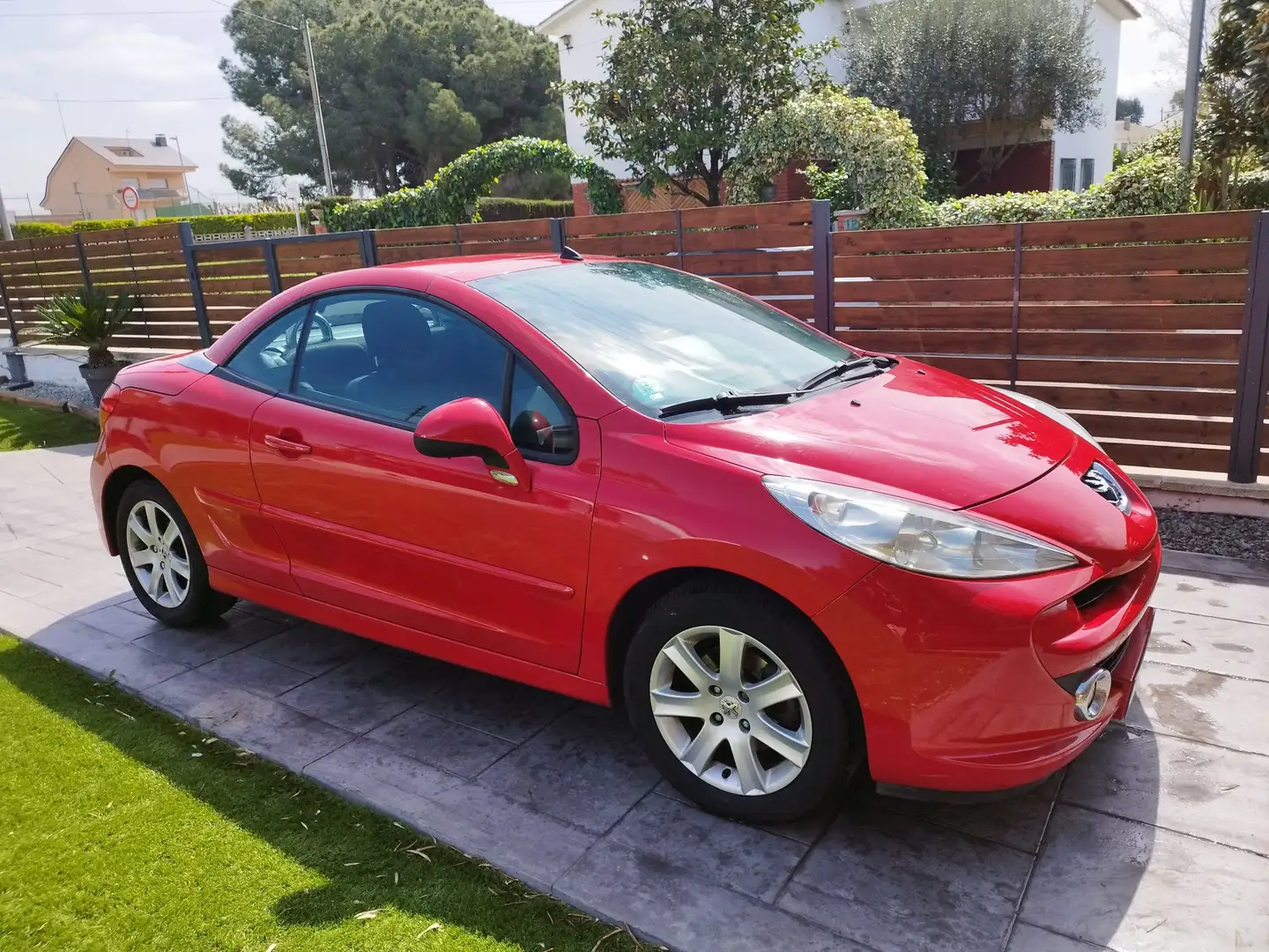 Peugeot 207 CC 1.6 VTi - 1