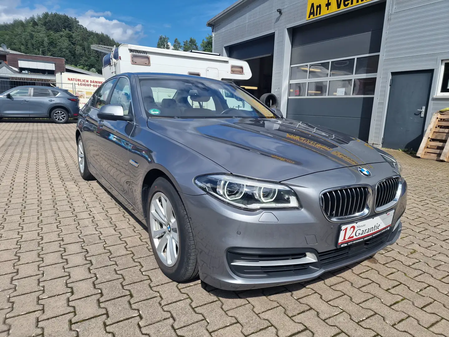 BMW 530 530d xDrive/LEDER-NAVI-XENON-AUTOMATIK Grau - 1