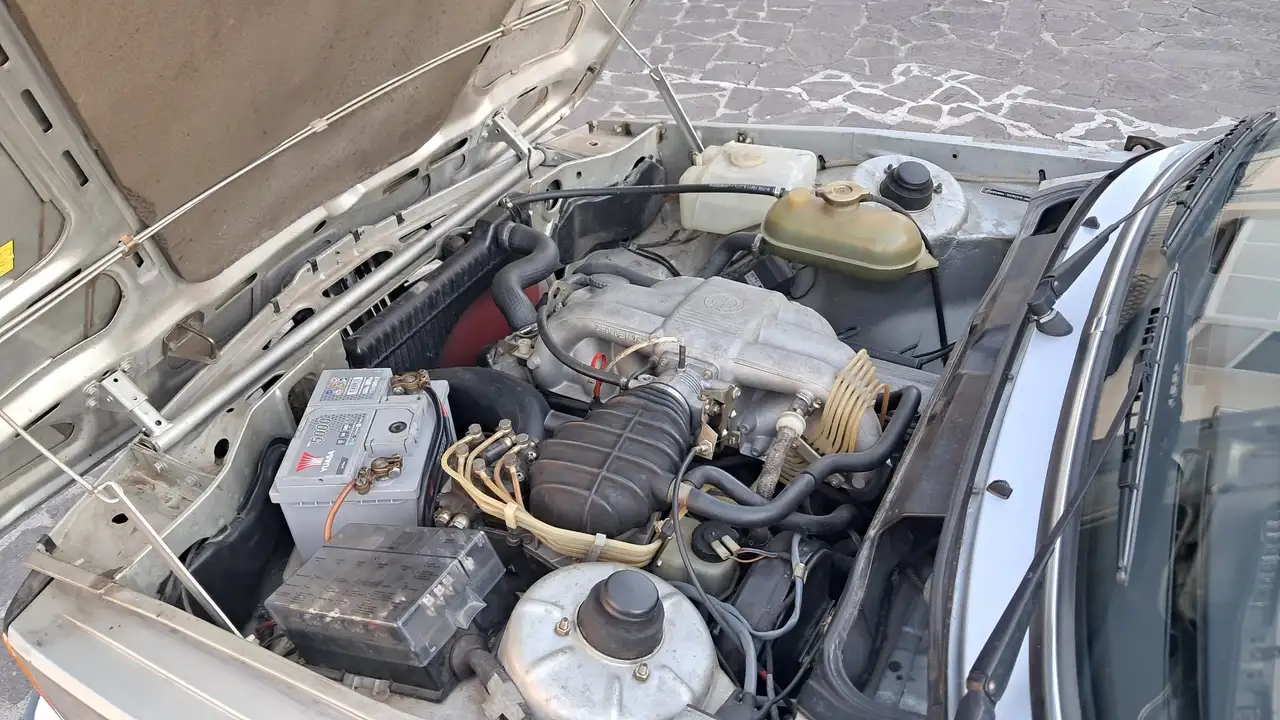 BMW 323i 2p, foto 6