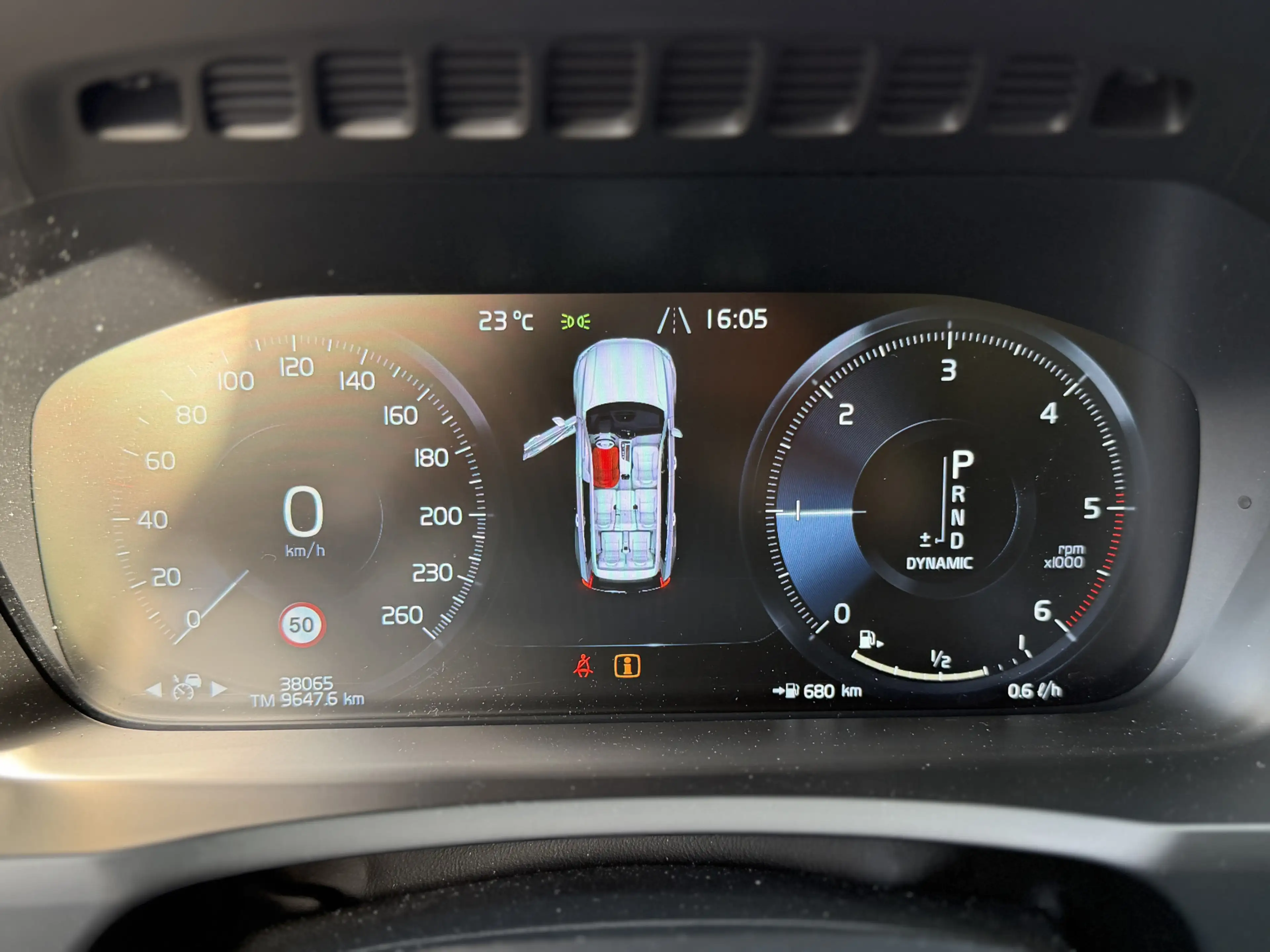 Volvo XC90 2.0 D5 AWD Inscription 40.000km!! | B&W Audio | Sc — photo 13