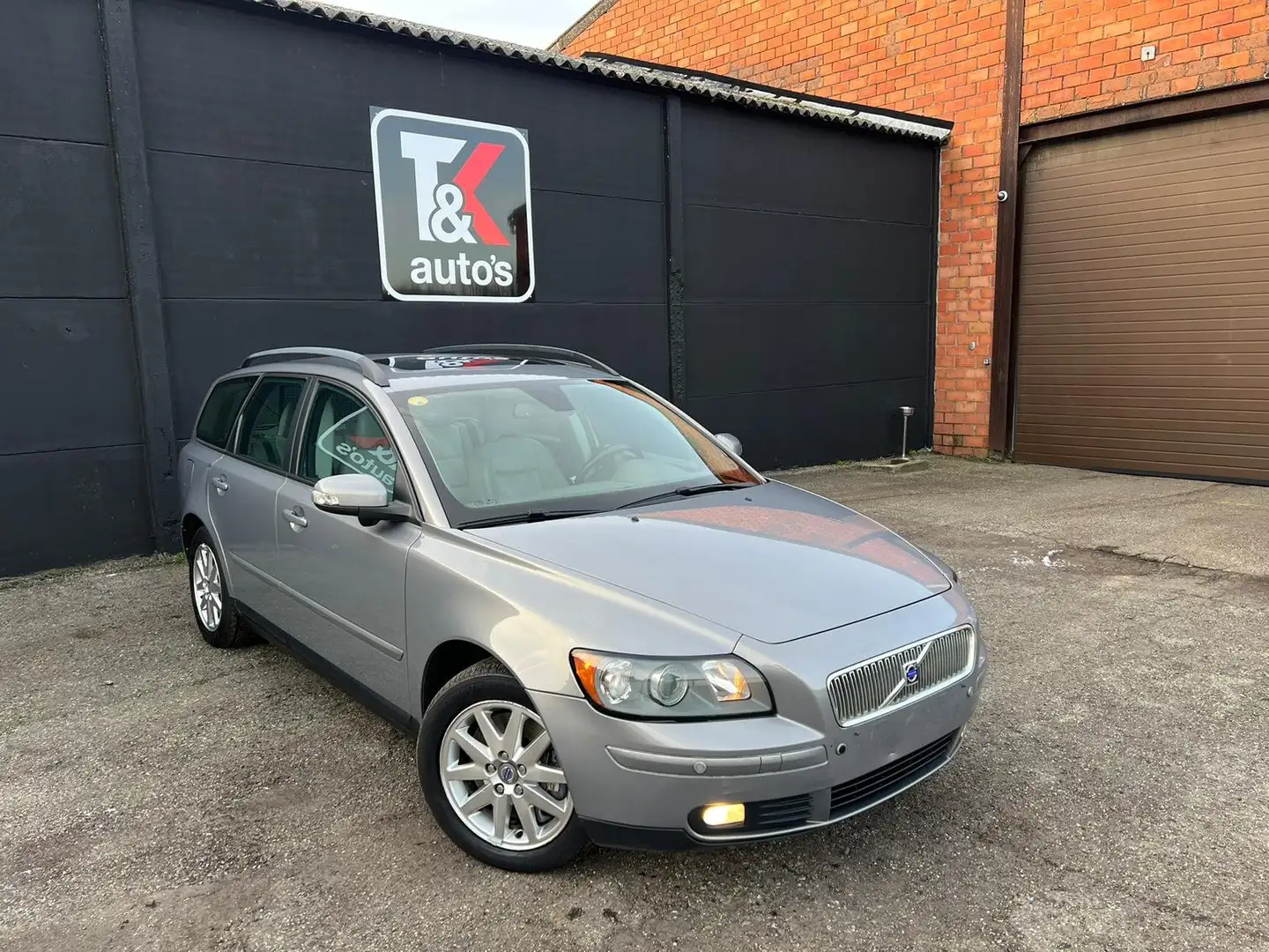 Volvo V50 2.4 D5 Geartronic Argento - 1