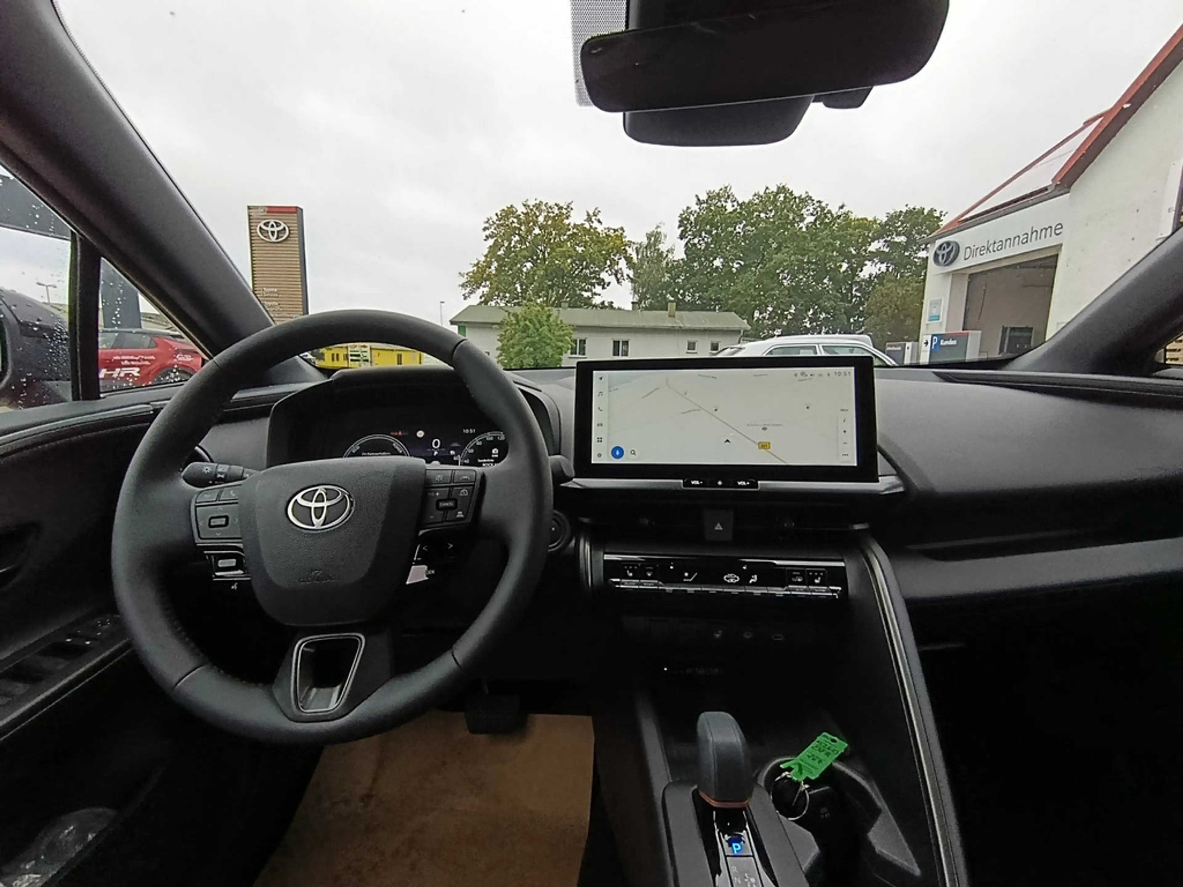 Toyota C-HR 1.8 Hybrid FWD Teamplayer — photo 9