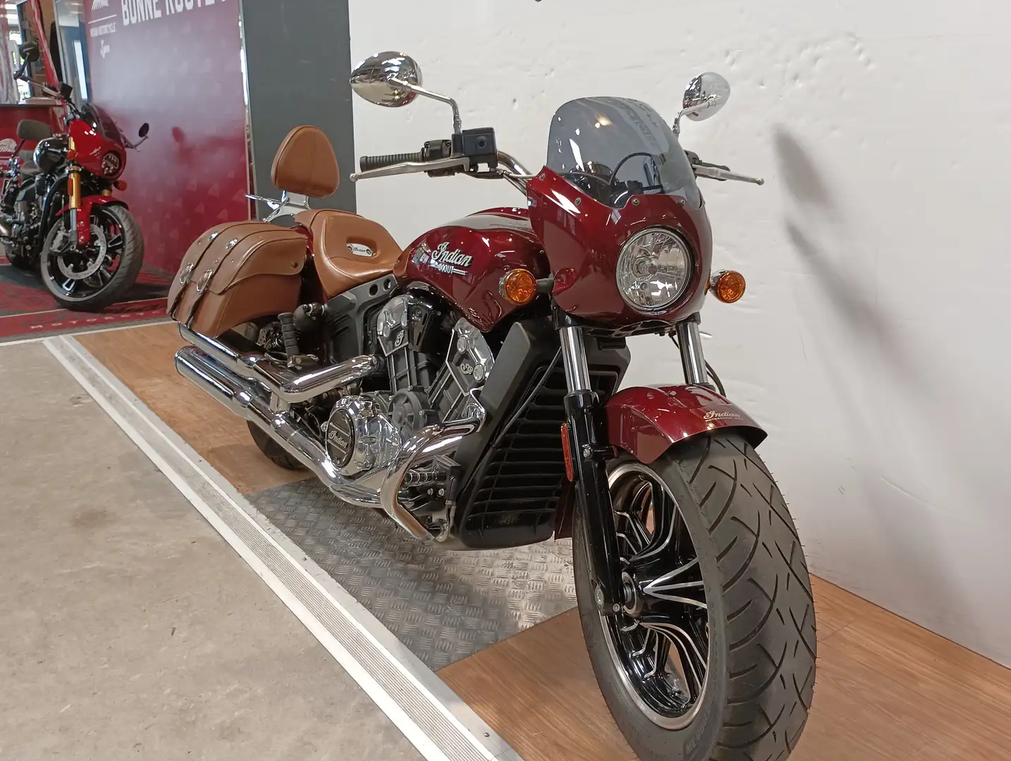 Indian Scout Rouge - 2