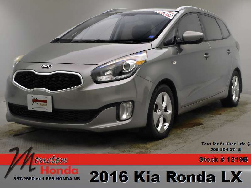 Gray 2016 Kia Rondo SUV / Crossover Manual