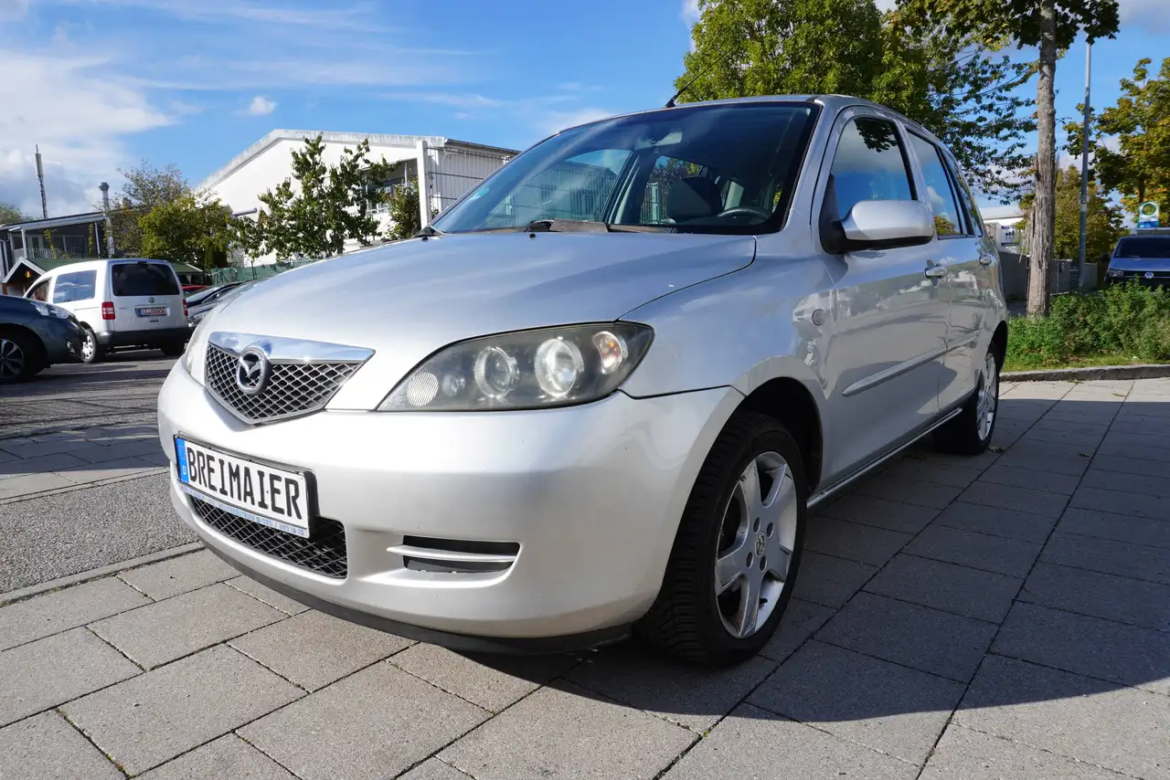 Mazda 2