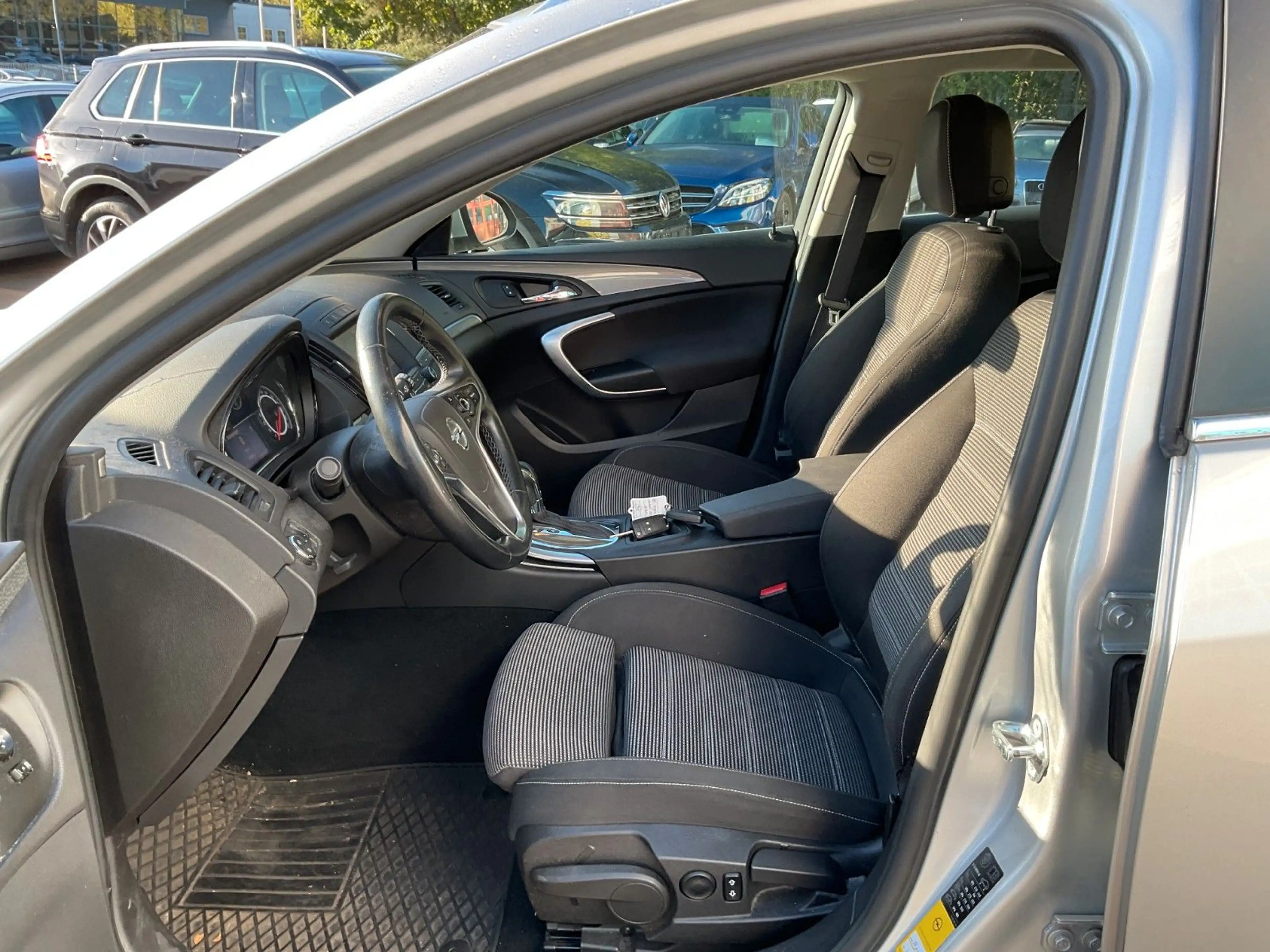 Opel Insignia A 1.6 CDTI Sports Tourer AHK LED Kamera — photo 9