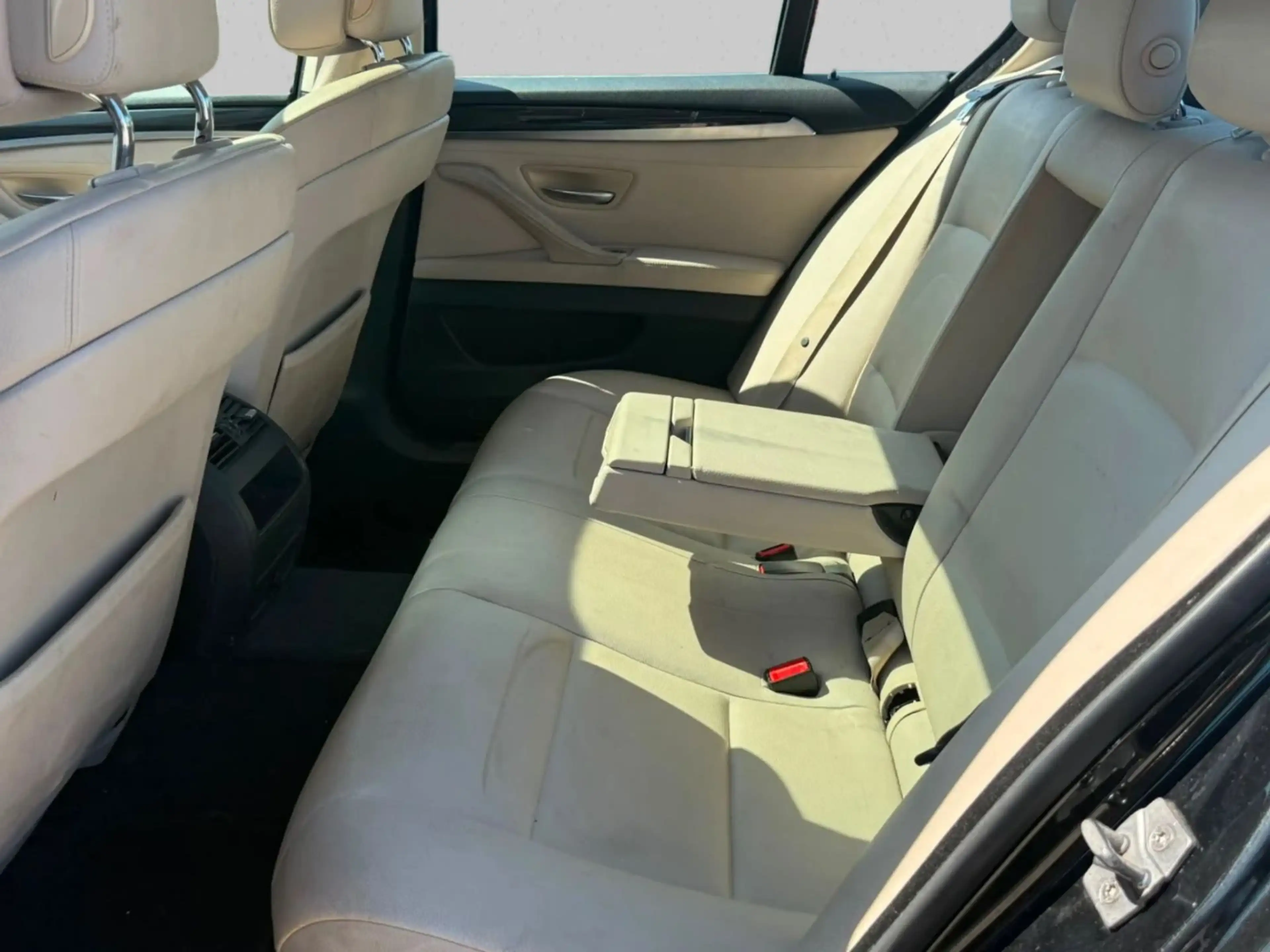 BMW 520 d Limousine Volleder-Navi-eSD-1.Hand — photo 10