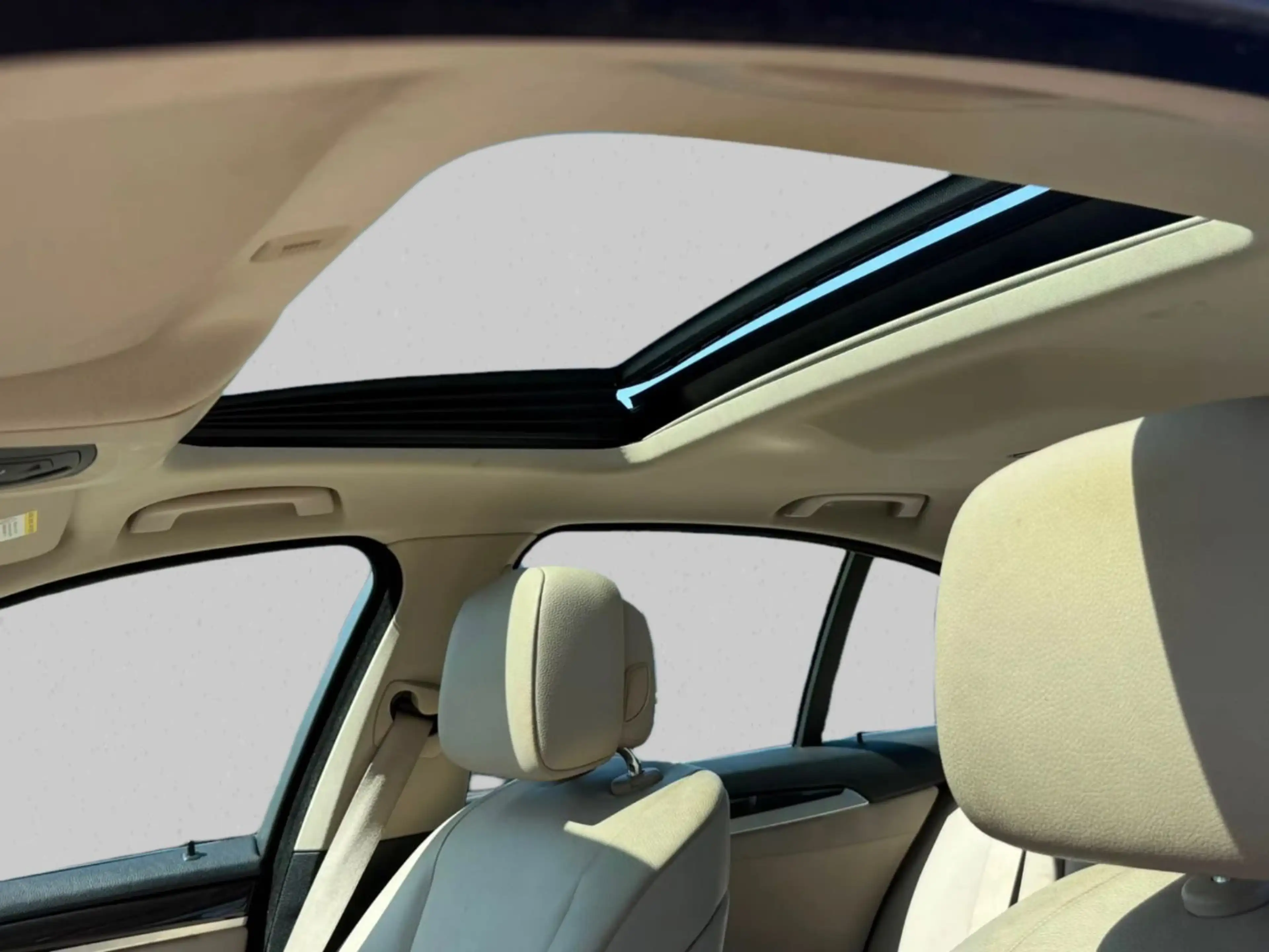 BMW 520 d Limousine Volleder-Navi-eSD-1.Hand — photo 12