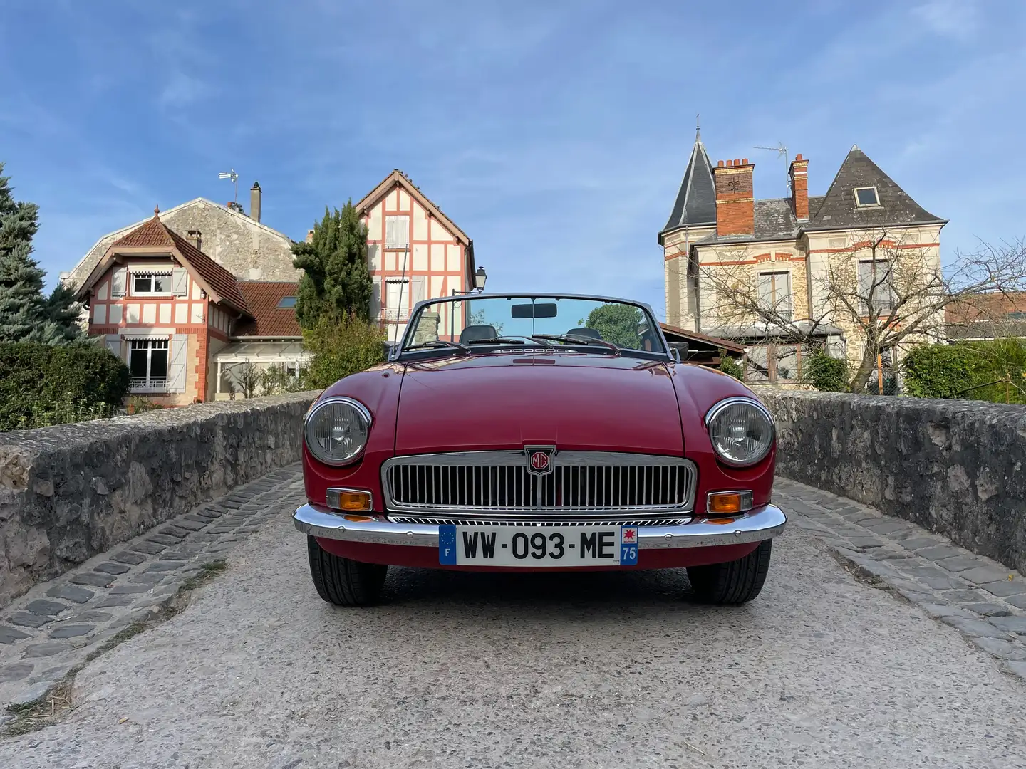 MG MGB MGB convertible 1.8 98 CH Rouge - 2