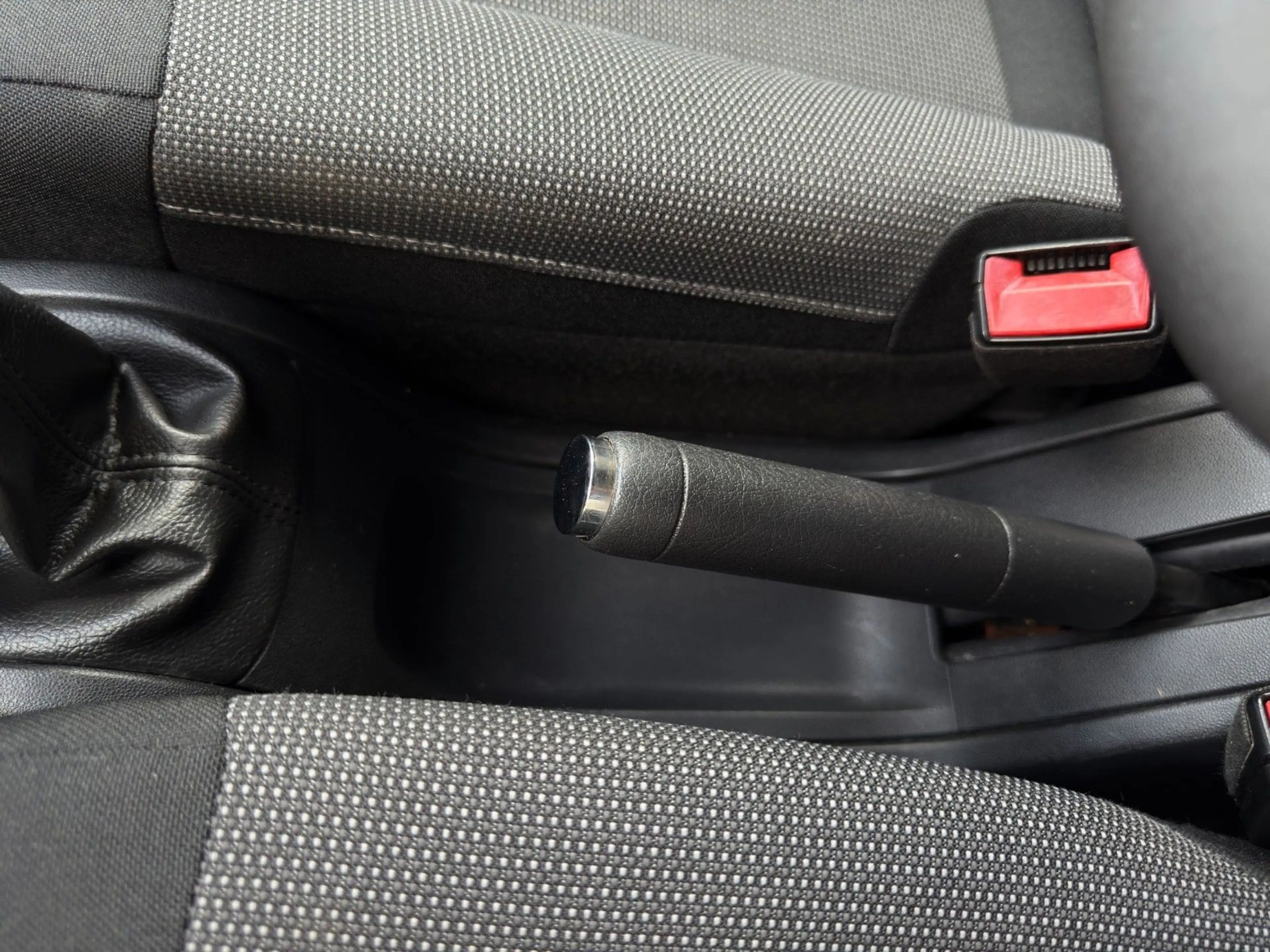 Citroen C4 Cactus Shine *PDC*Bluetooth* — photo 32