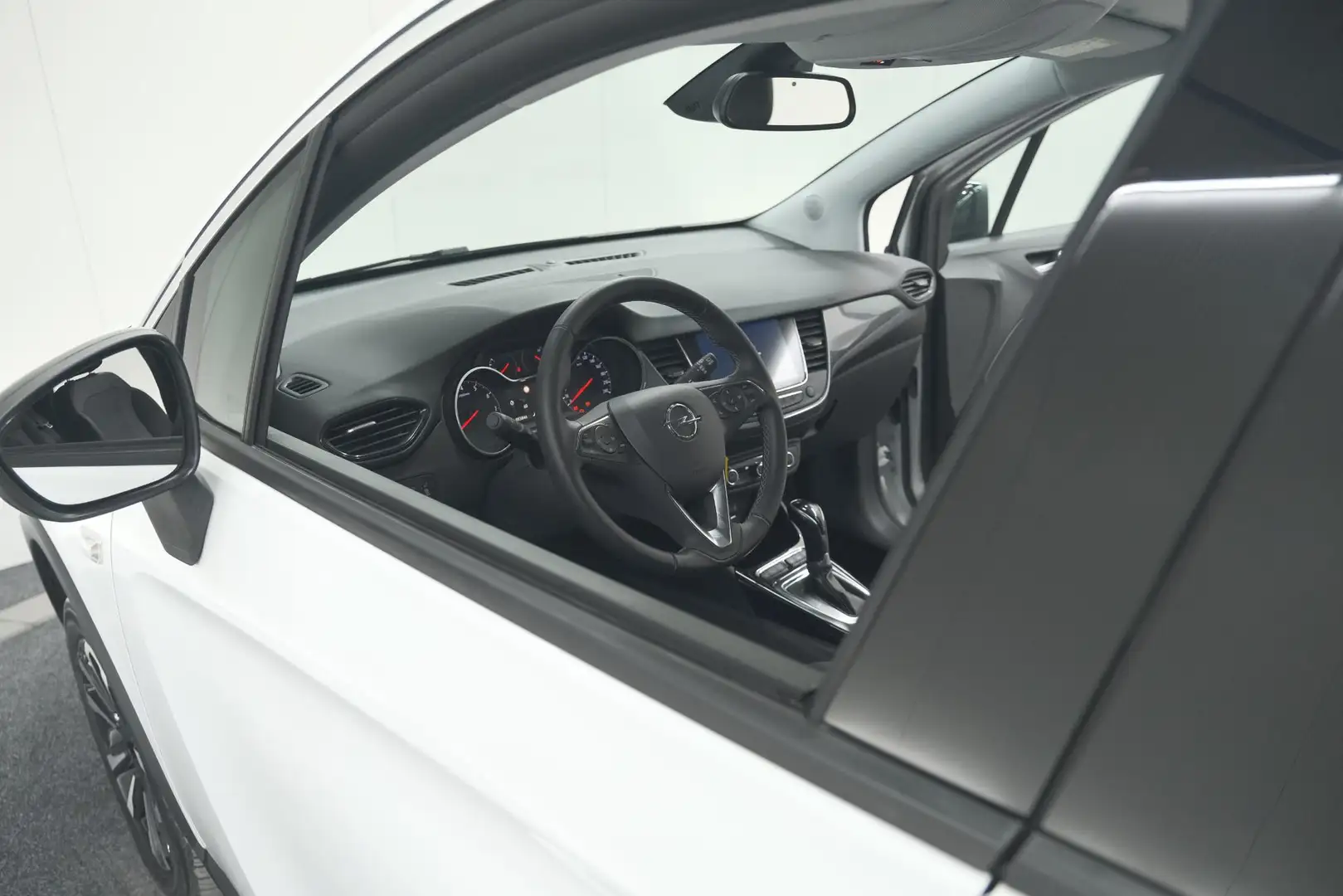 Opel Crossland Turbo 130 AT6 Elegance | Camera | Parkeersensoren Wit - 2