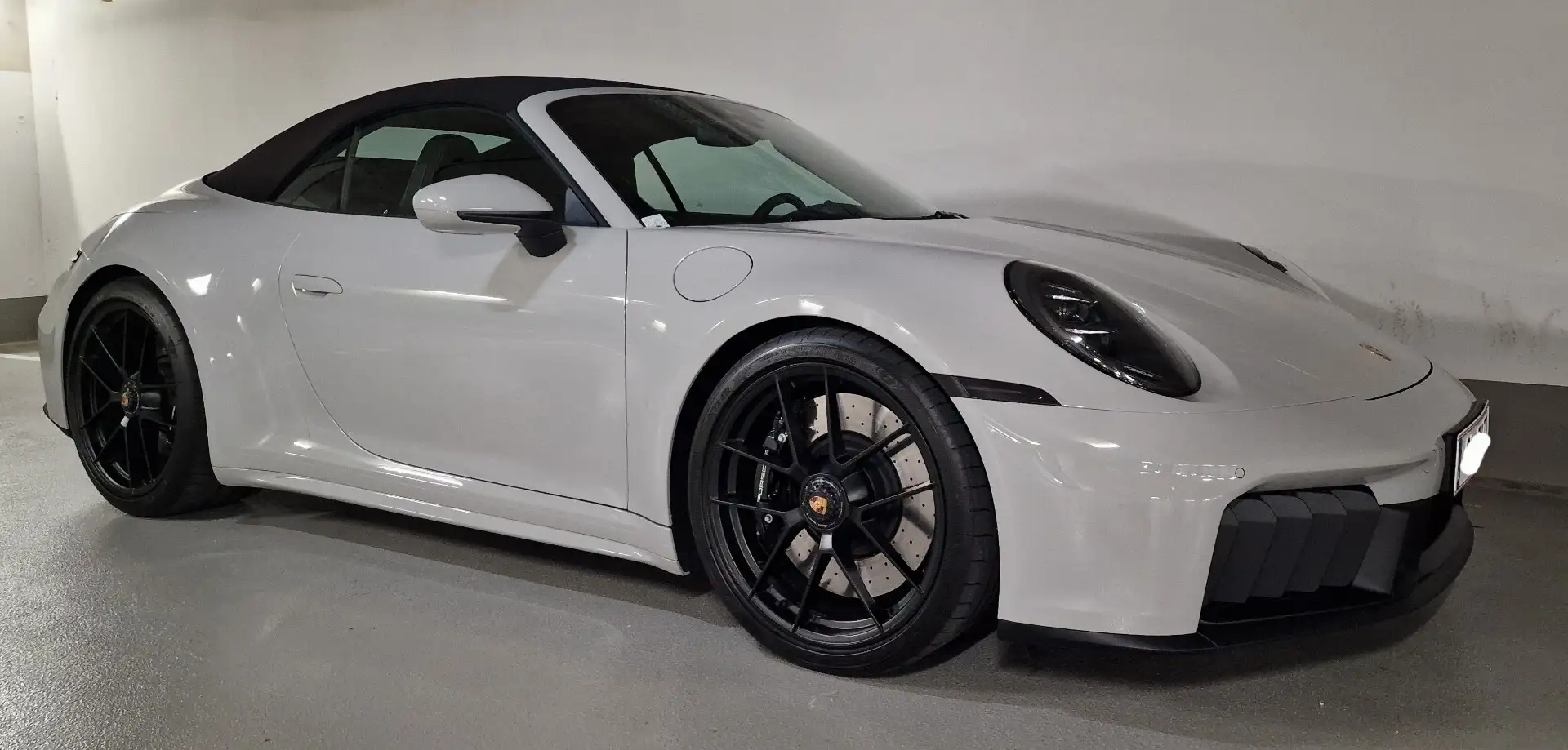 Porsche 992 911 Carrera 4 Cabrio GTS PDK - 1