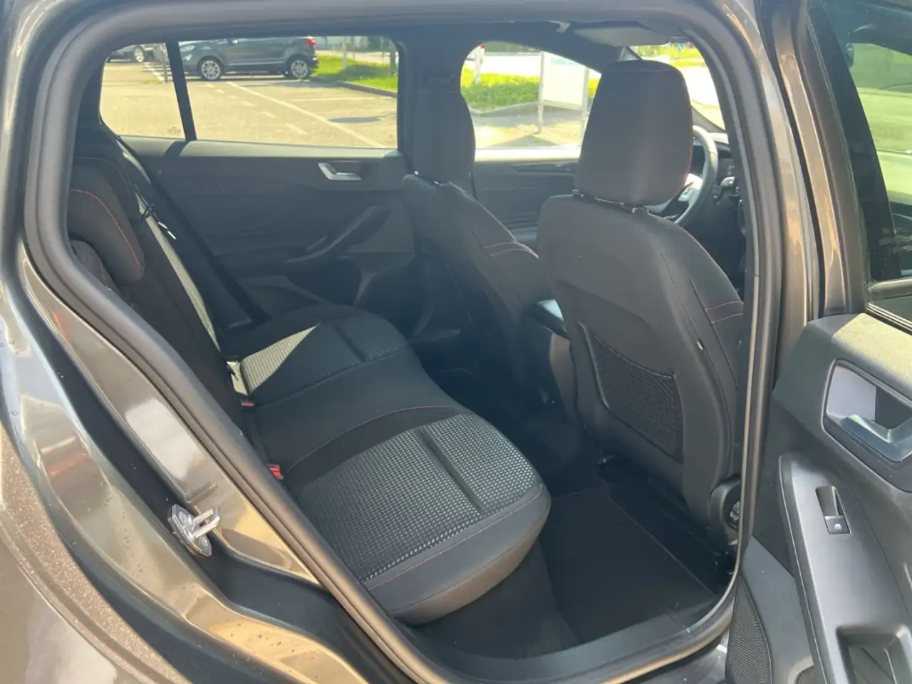Ford Focus Turnier ST-Line X Tageszulassung-SONDERPREIS/4,99% 16