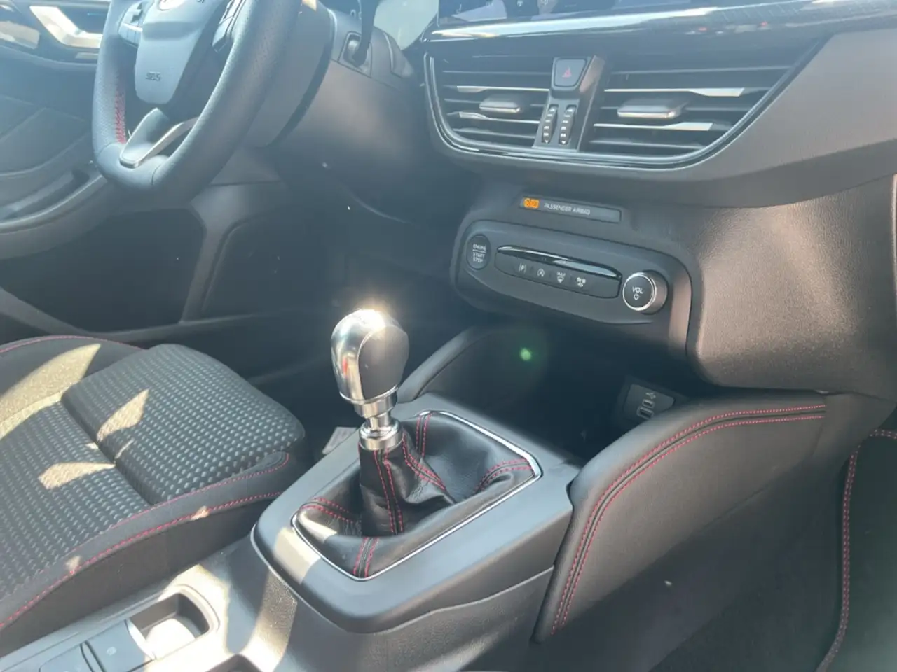 Ford Focus Turnier ST-Line X Tageszulassung-SONDERPREIS/4,99% 9