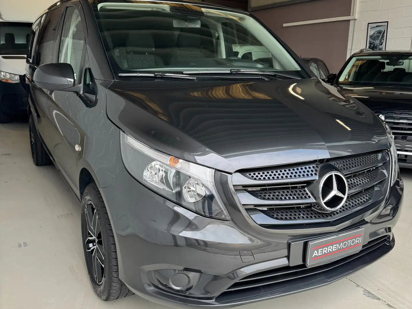 Mercedes-Benz Vito 114 Mixto Long PRO Auto - 6 Posti Autocarro Szürke - 2