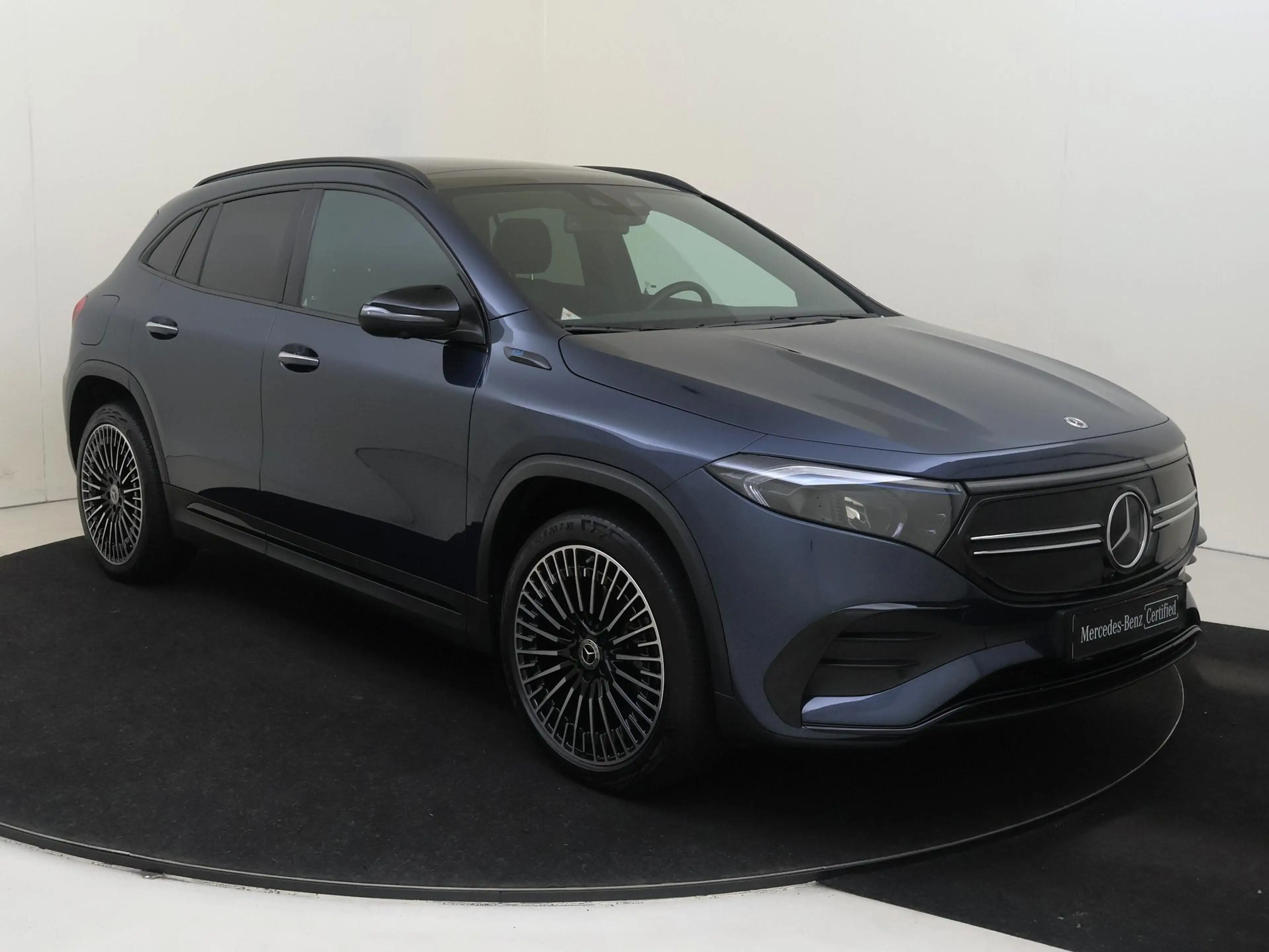 Mercedes-Benz EQA 250 Business Solution AMG 67 kWh — photo 2