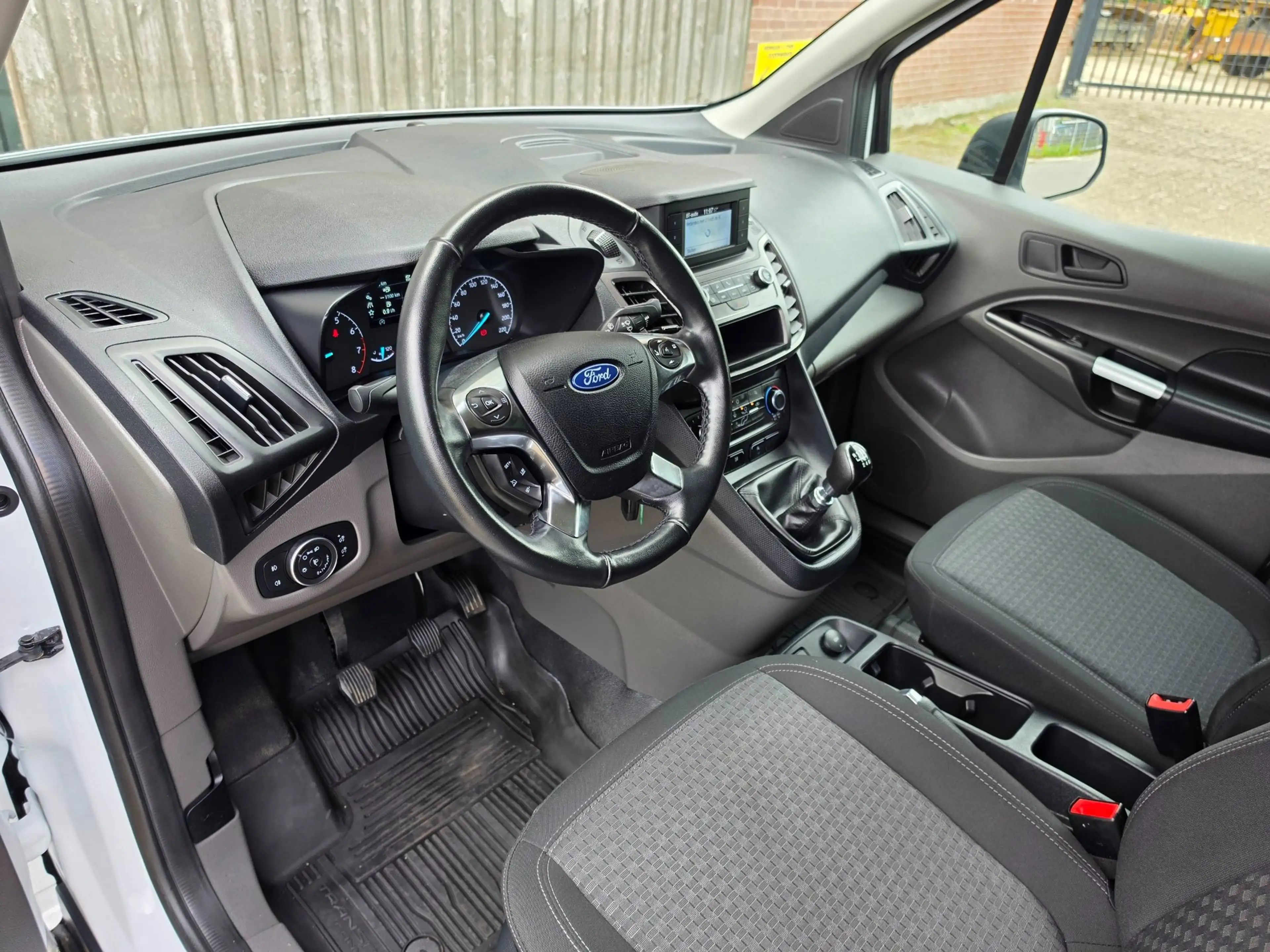 Ford Transit Connect 1.0 Ecoboost L1 Trend Airco Cruise Connected Benzi — photo 3