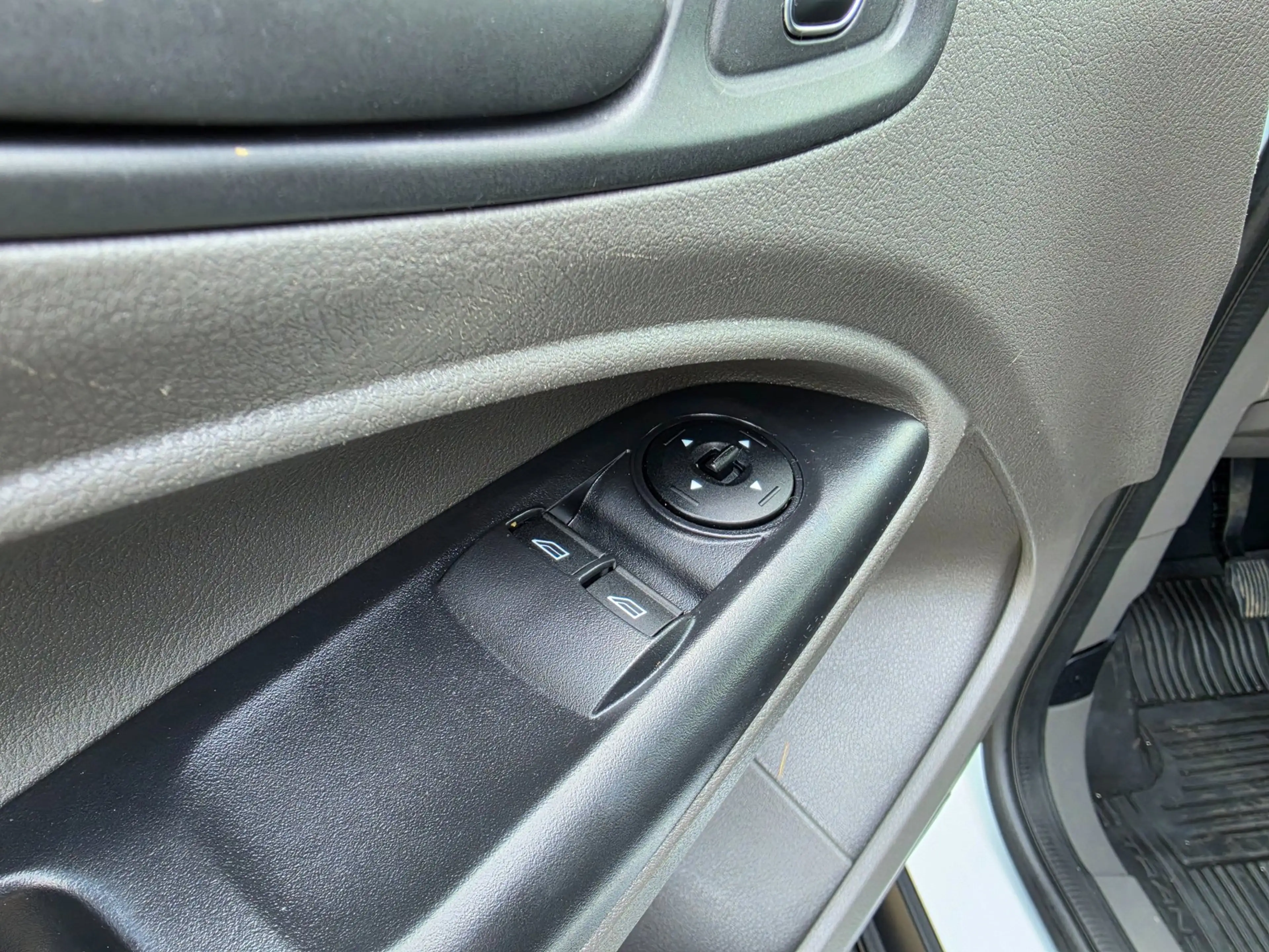 Ford Transit Connect 1.0 Ecoboost L1 Trend Airco Cruise Connected Benzi — photo 18