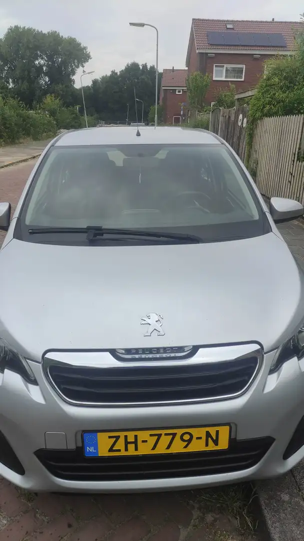 Peugeot 108 108 1.0 e-VTi Active Срібний - 2