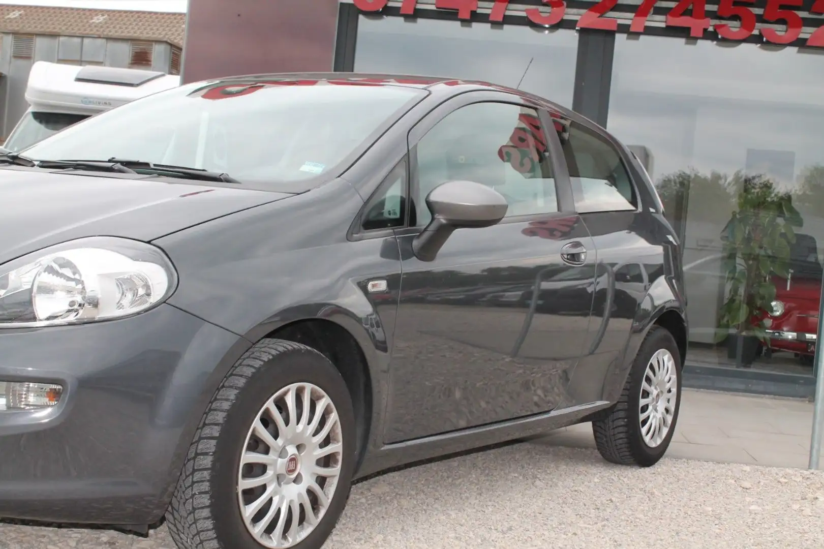 Fiat Punto Young/Klima/ 1 Hand/Euro 6/ Šedá - 2