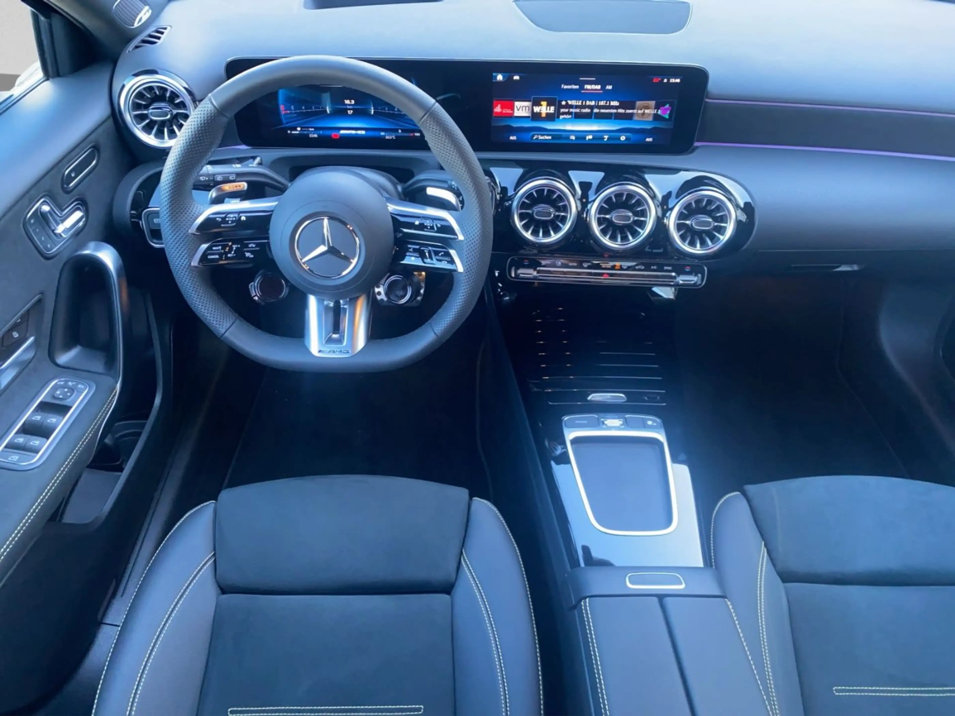 Mercedes-Benz A 45 AMG AMG A 45 S 4MATIC+ AMG AUT Klima — photo 5
