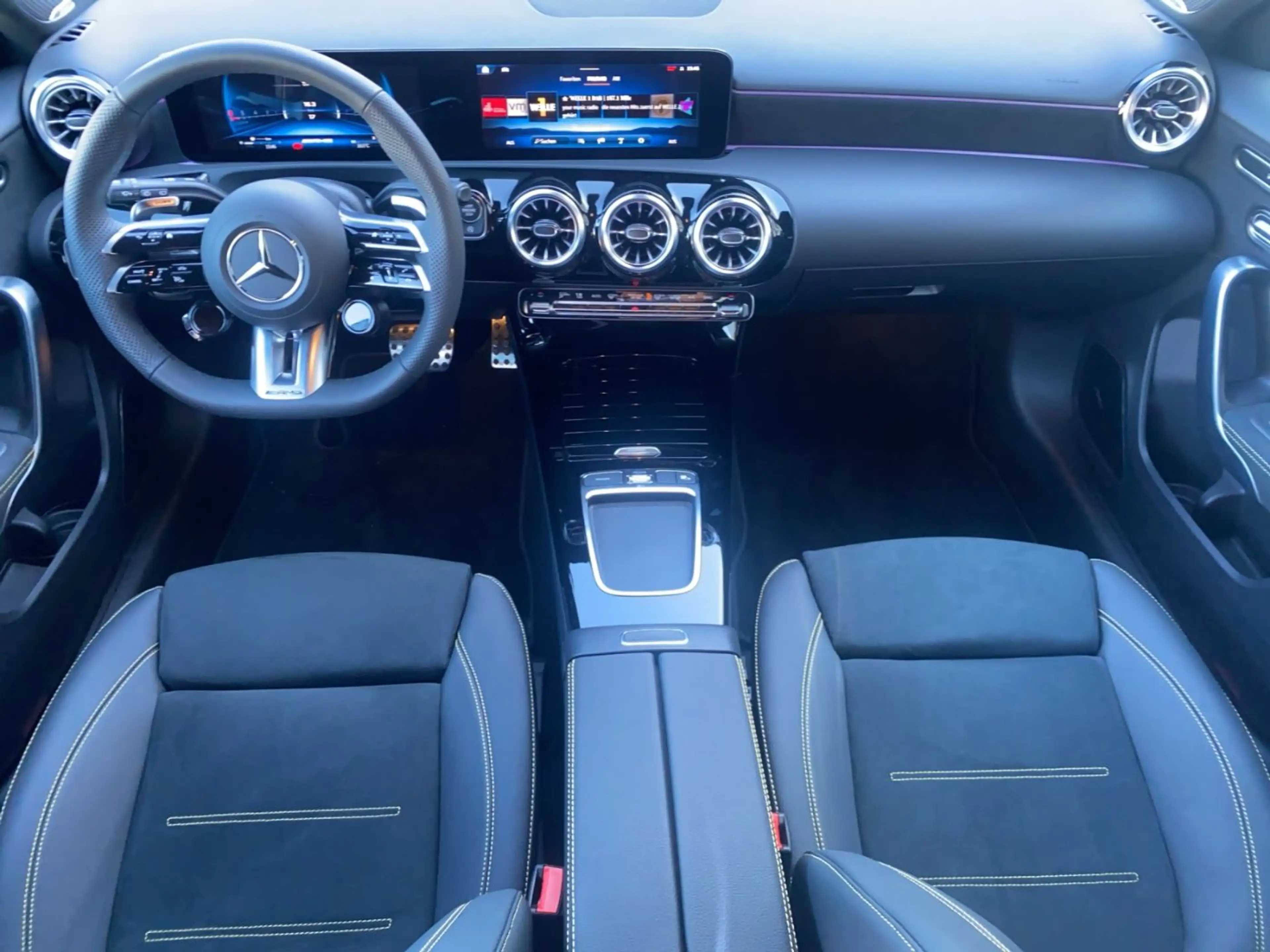 Mercedes-Benz A 45 AMG AMG A 45 S 4MATIC+ AMG AUT Klima — photo 11