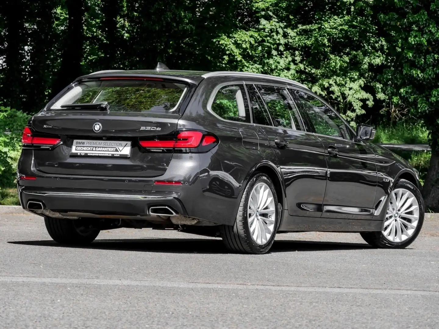 BMW 530 e xDrive LUXURY LINE+HuD+LASER+DA PROF+PA Grau - 2
