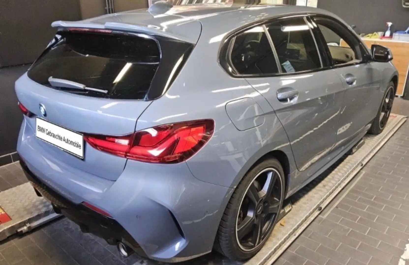 BMW 120 M Sport LivePR HUD Pano ACC H/K Cam 18 Ufrei Grijs - 2