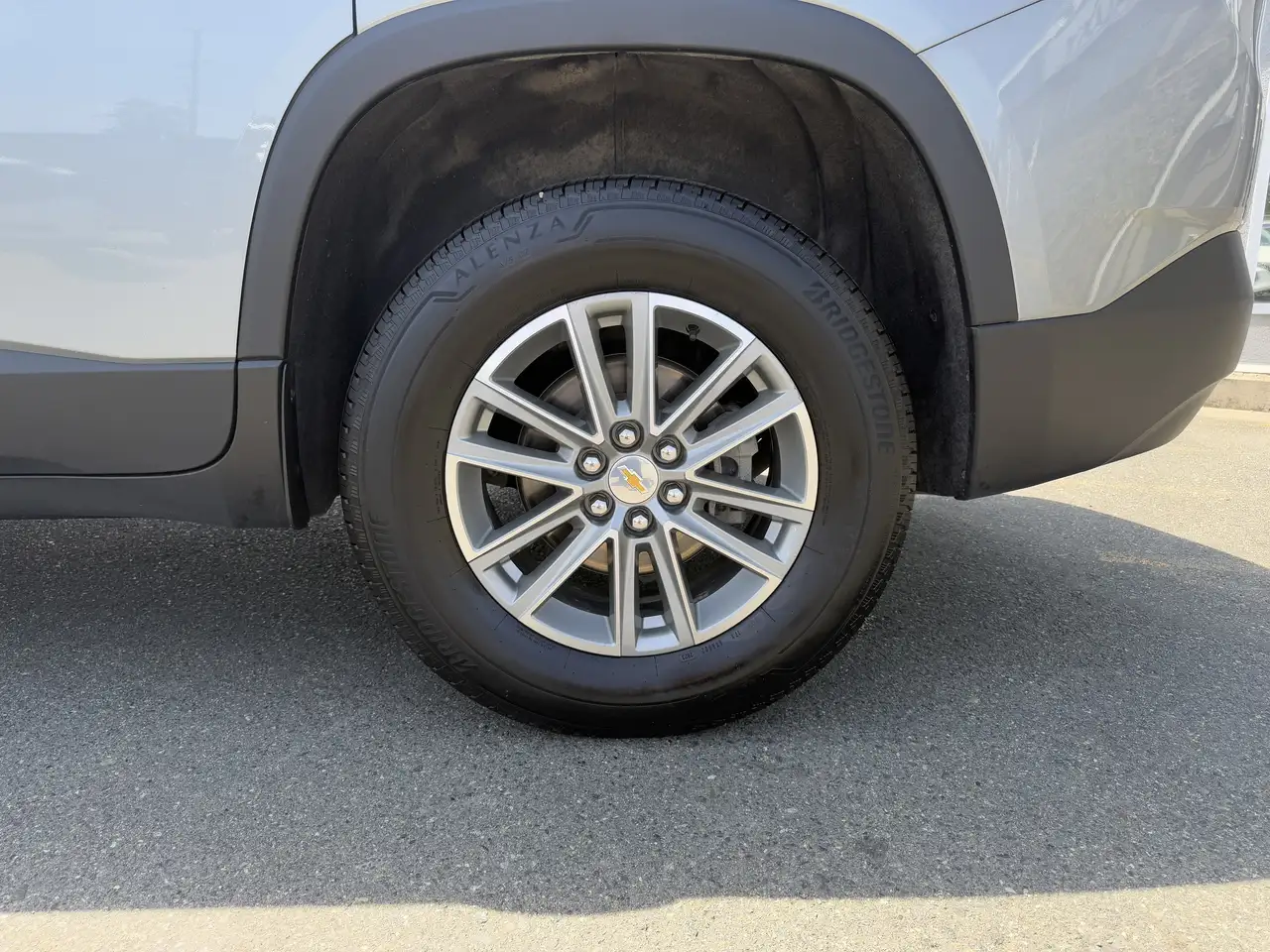 Chevrolet Traverse снимка Chevrolet Traverse