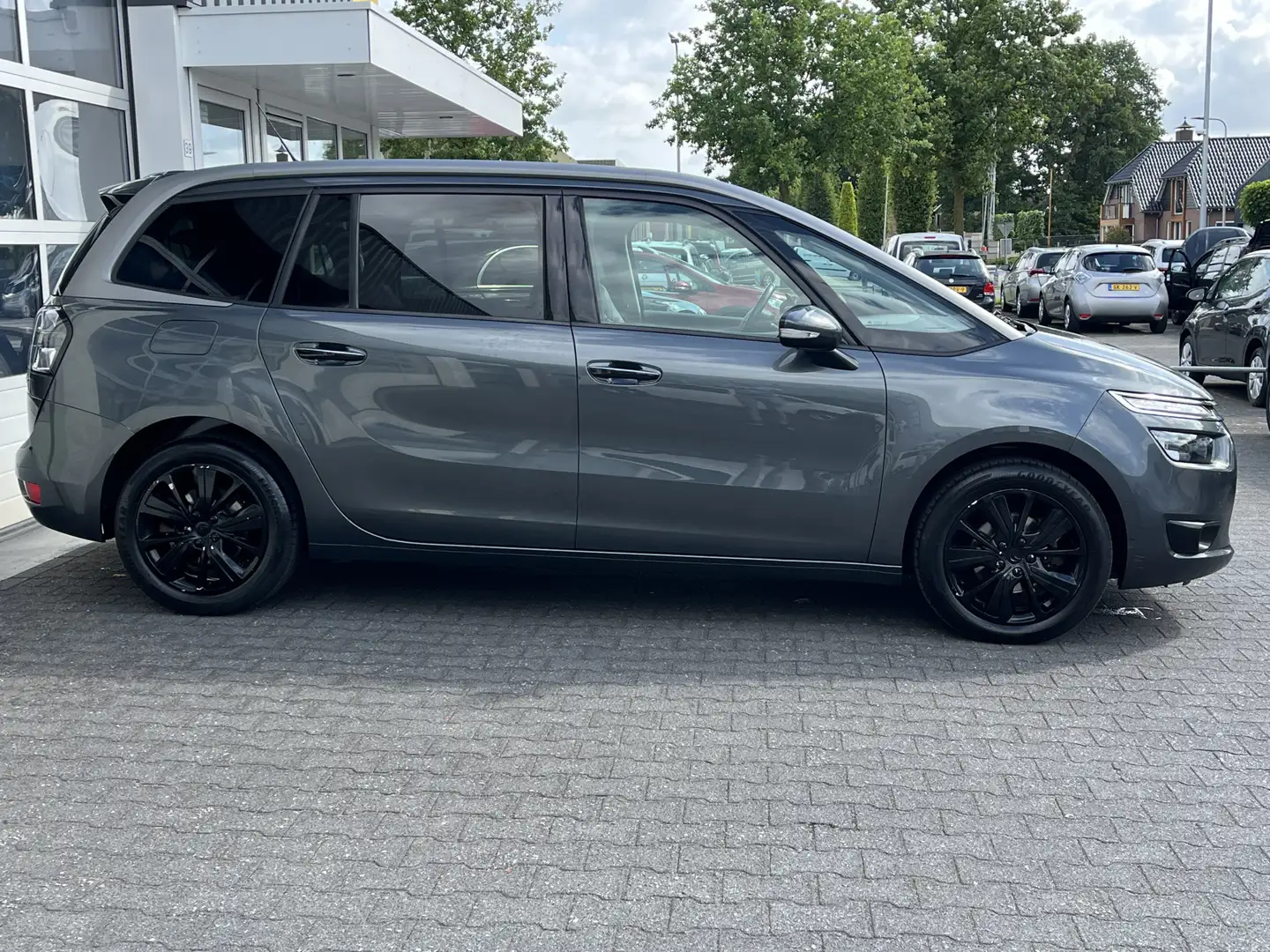 Citroen Grand C4 Picasso 7-persoons 1.6 BlueHDi Business Camera Lederen bek Grijs - 2