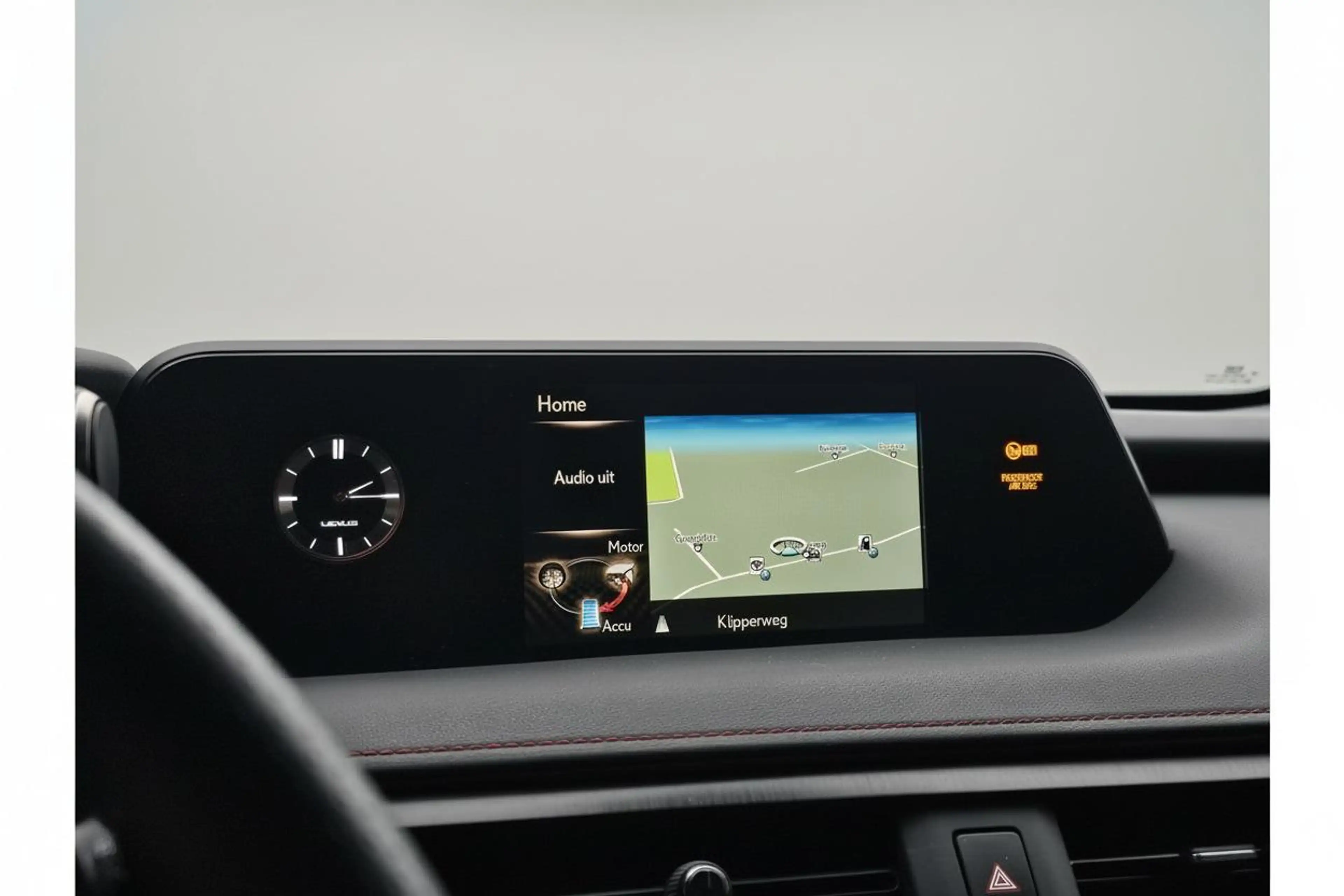 Lexus UX 250h F Sport Line ADAP CRUISE NAV CAMERA — photo 15
