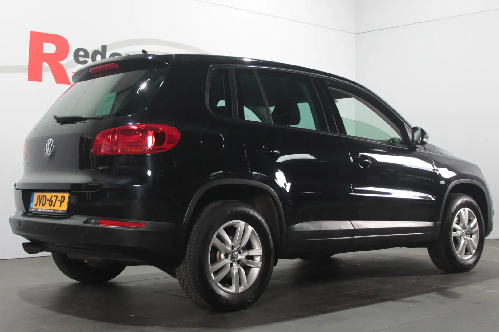 Volkswagen Tiguan 1.4 TSI Sport&Style - Navi / Camera / Bluetooth Schwarz - 2