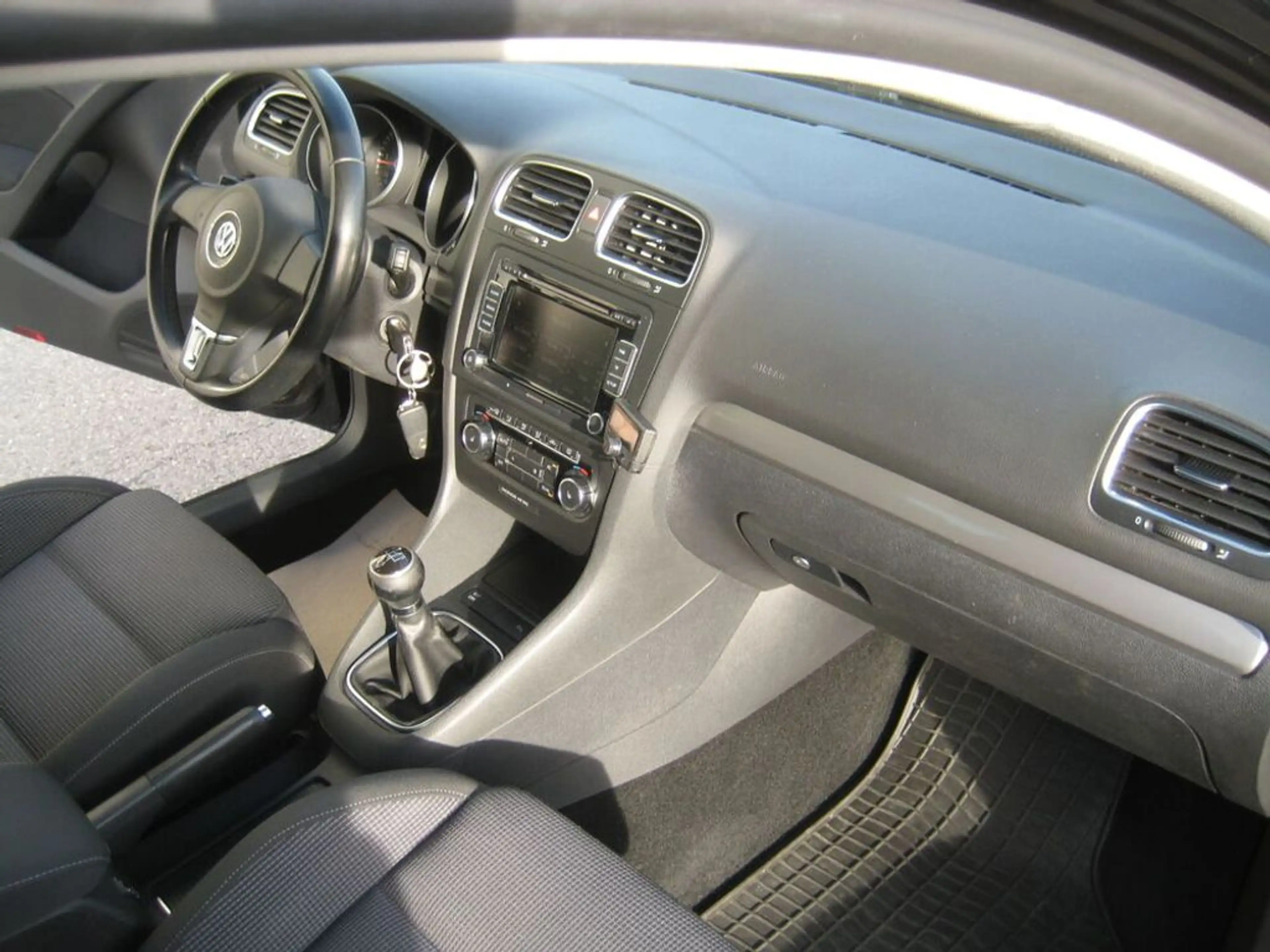 Volkswagen Golf Trendline BlueMotion/BMT — photo 15