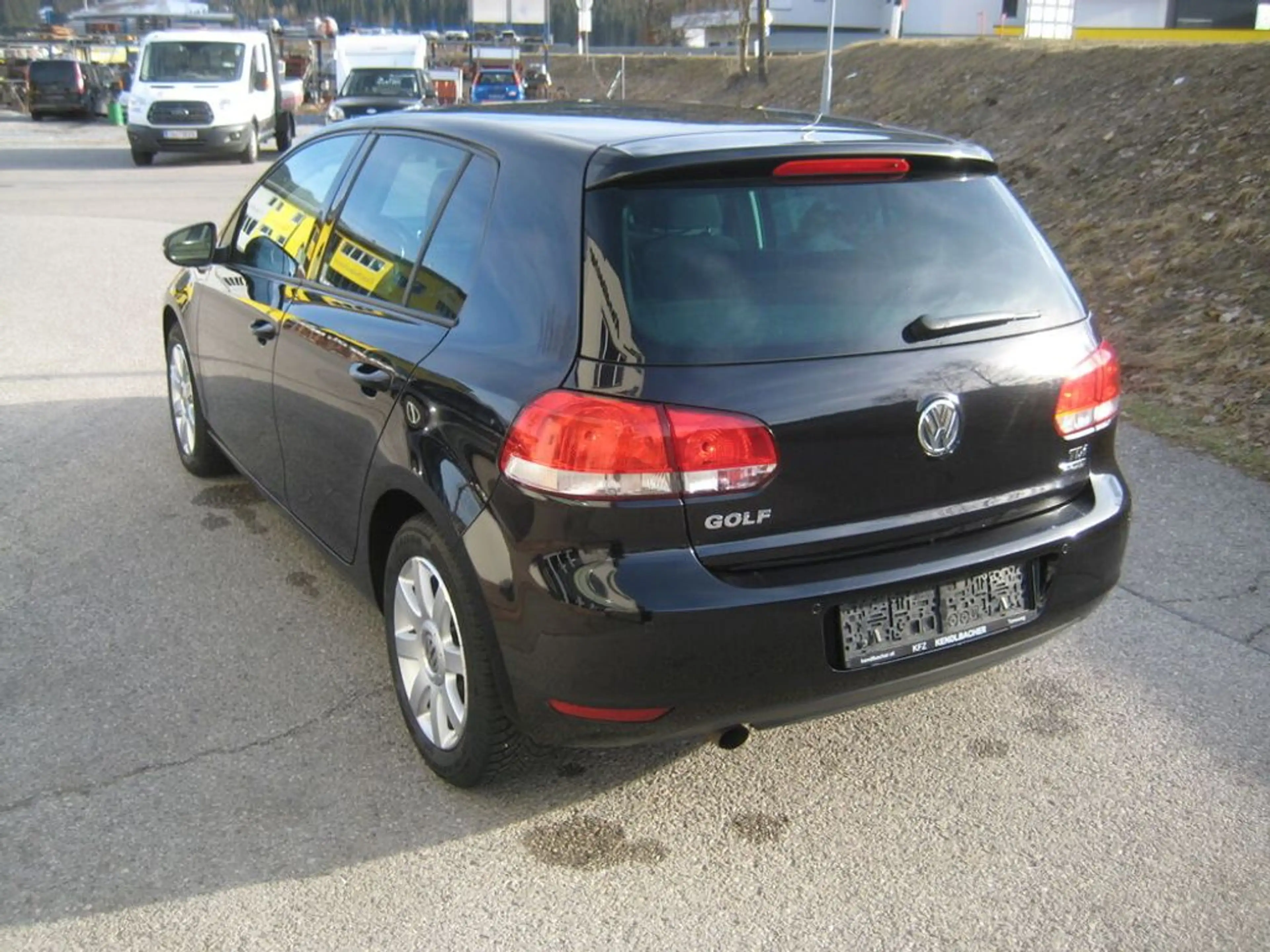 Volkswagen Golf Trendline BlueMotion/BMT — photo 6
