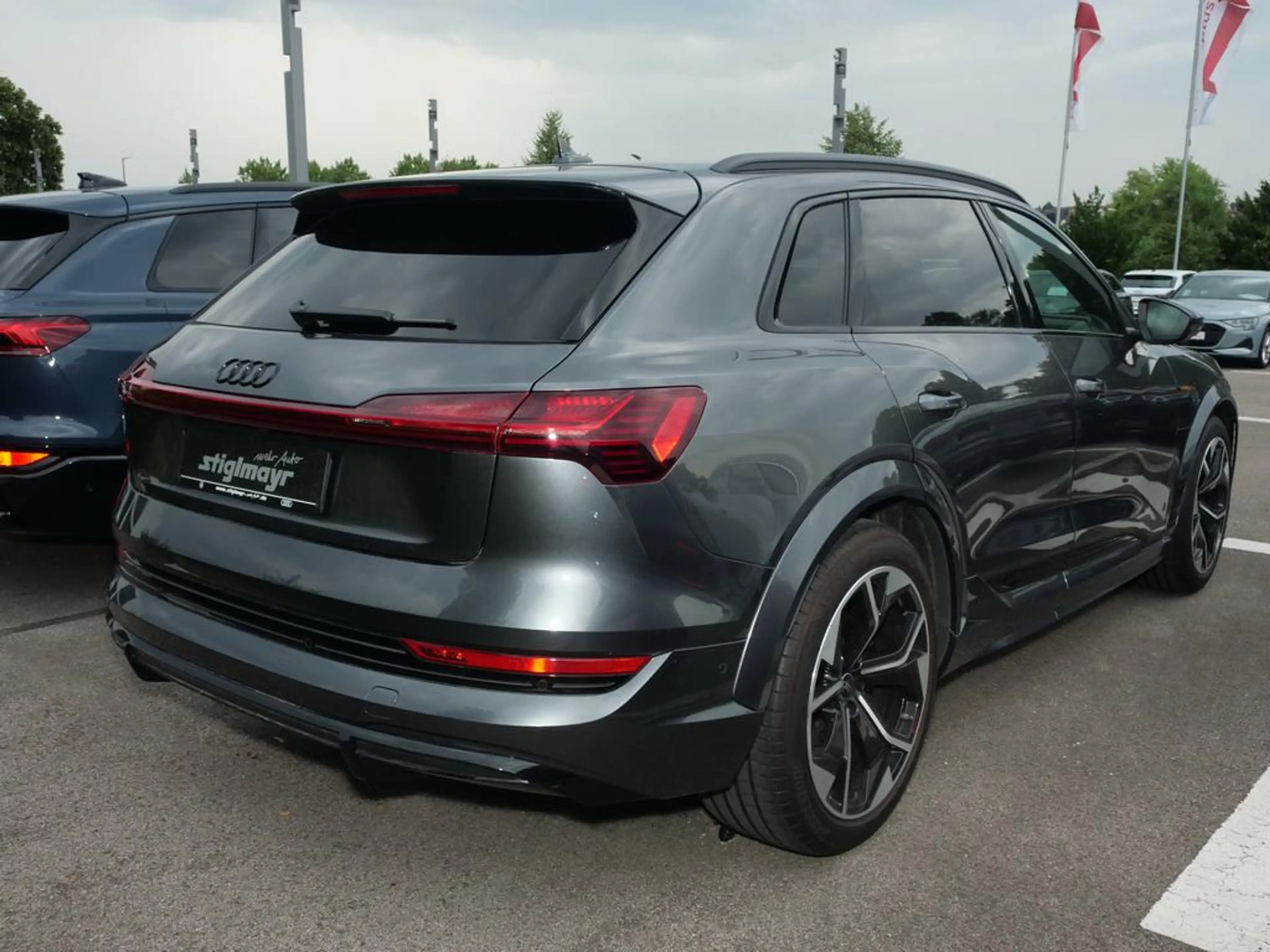 Audi e-tron S quattro ACC+B&O+Head-Up+MATRIX+ALU-21´ — photo 2