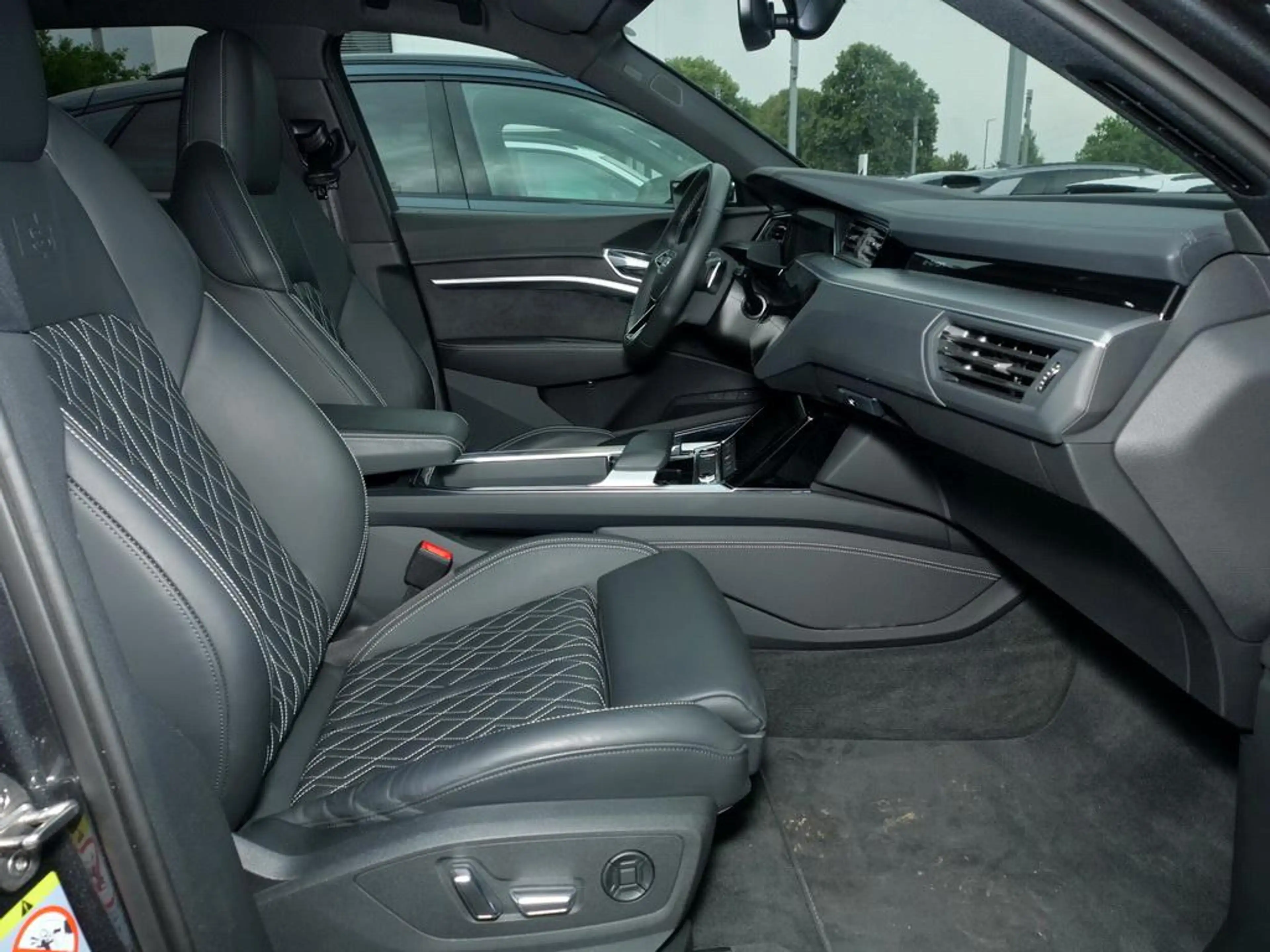 Audi e-tron S quattro ACC+B&O+Head-Up+MATRIX+ALU-21´ — photo 4