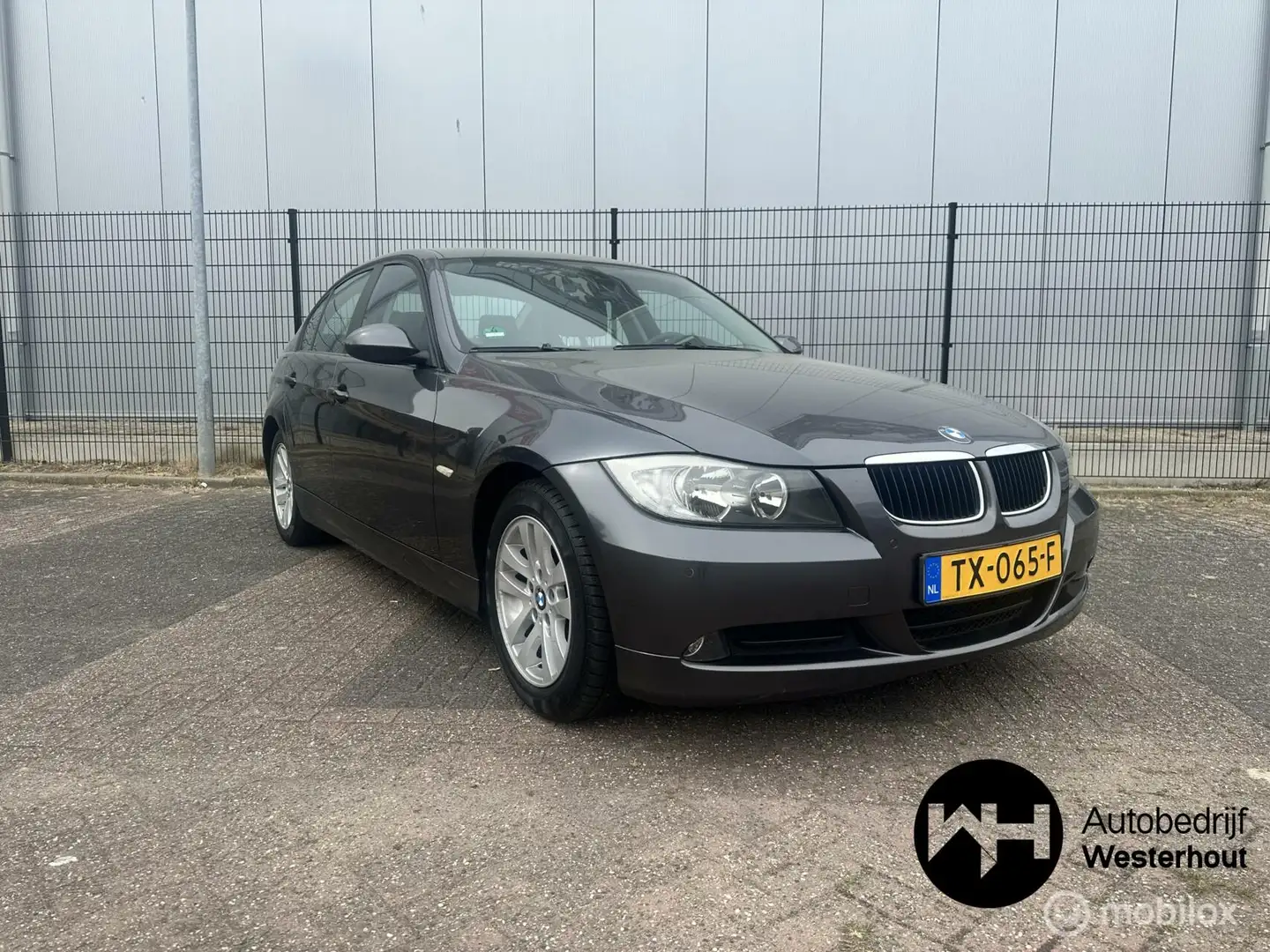BMW 318 3-serie 318i Business Line AIRCO PARKEERSENSOREN Grijs - 1