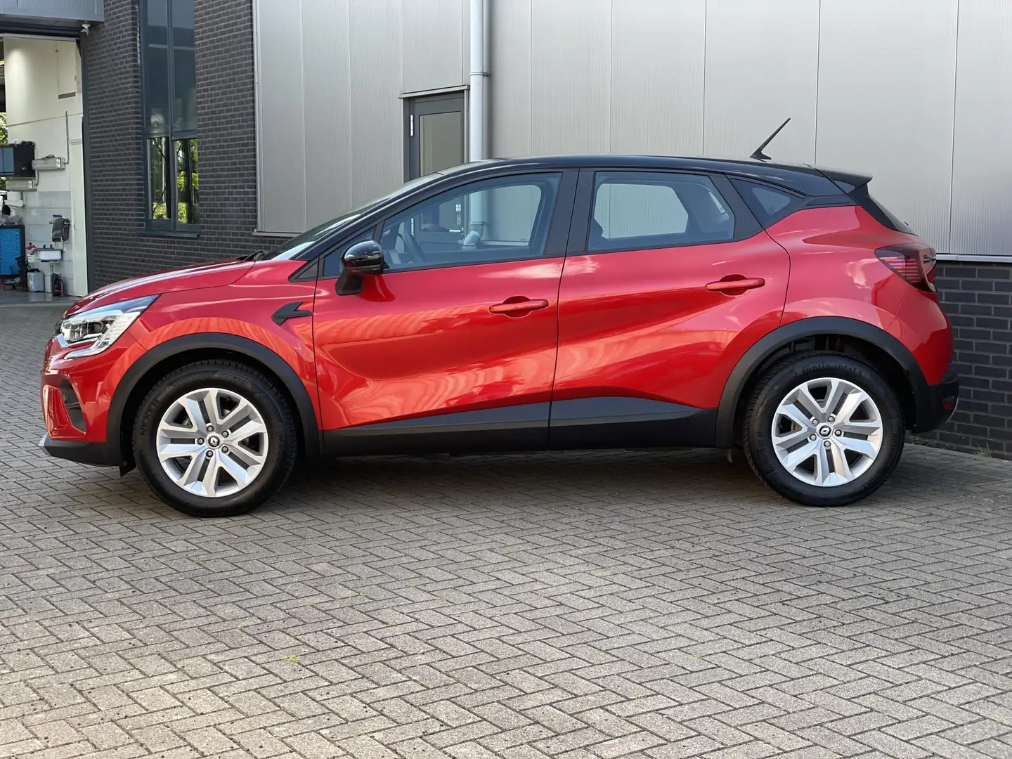 Renault Captur 1.0 TCe 90 Business Zen Rosso - 2