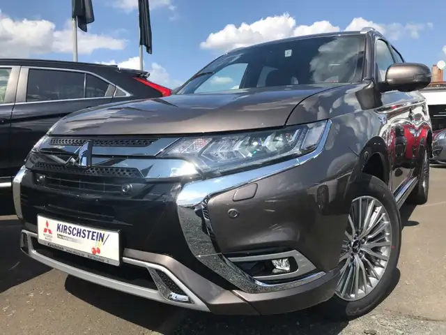 Mitsubishi Outlander Plus Spirit AHK WR 3 Jahre Garantie