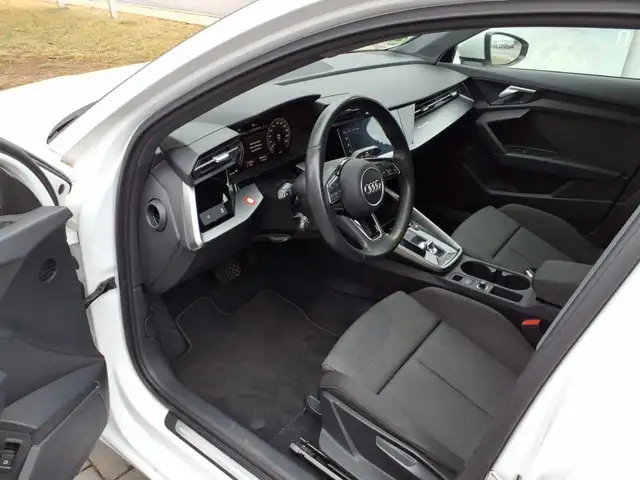 Audi A3 Sportback AHK Navi Shz 40 TFSI e advanced