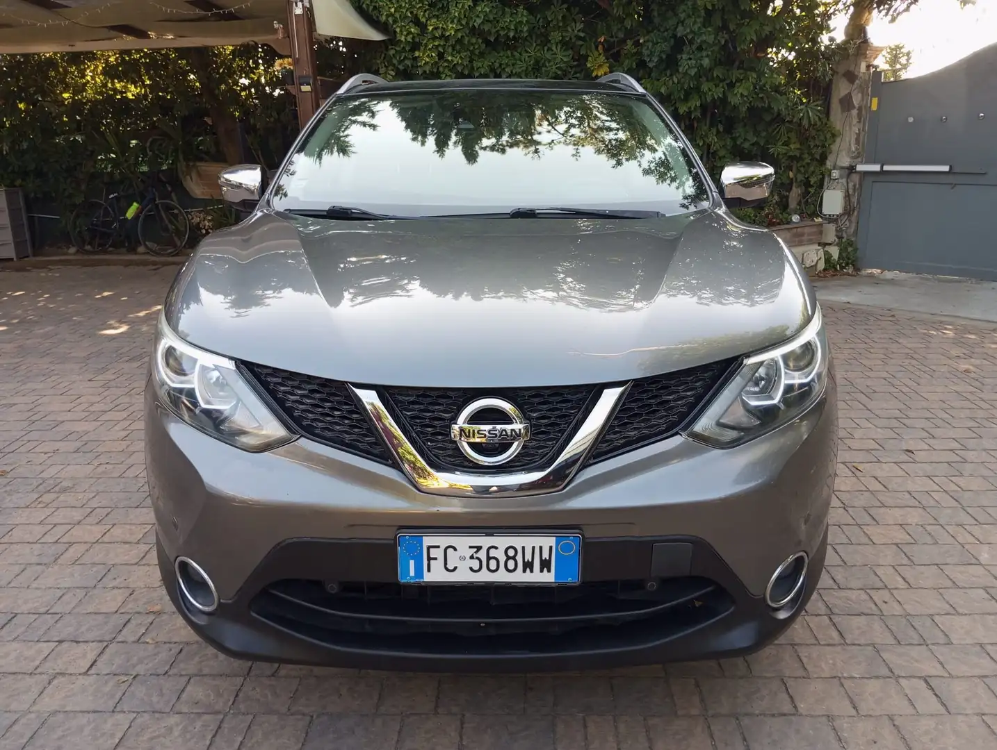 Nissan Qashqai Qashqai II 2014 1.5 dci Business 110cv E6 Grigio - 2