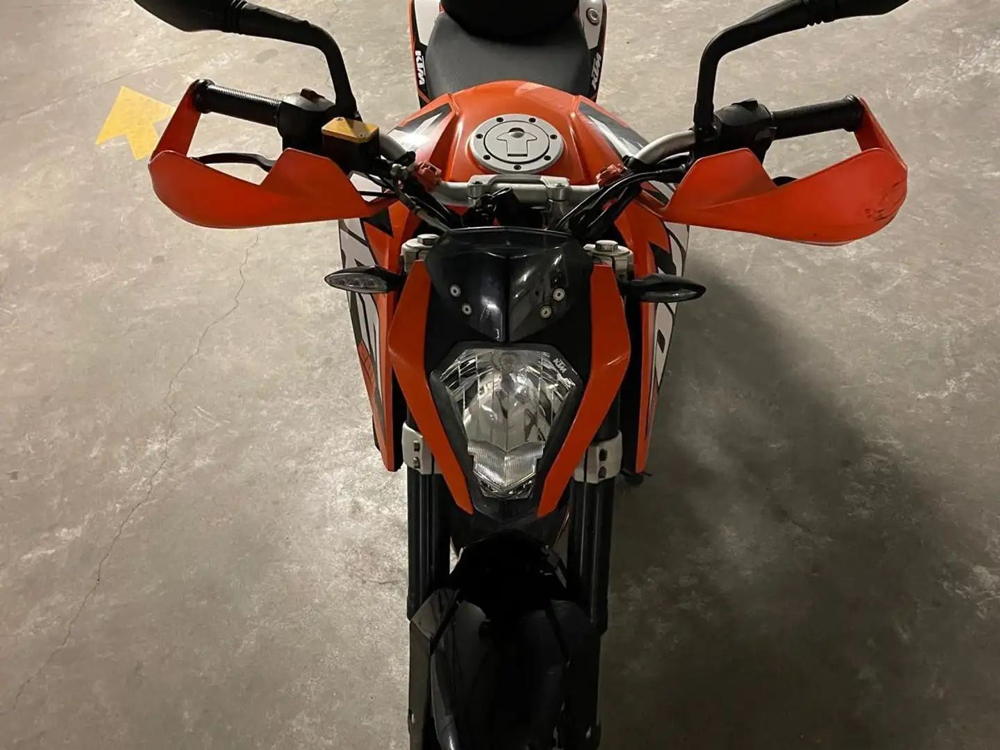 KTM 200 Duke Orange - 2