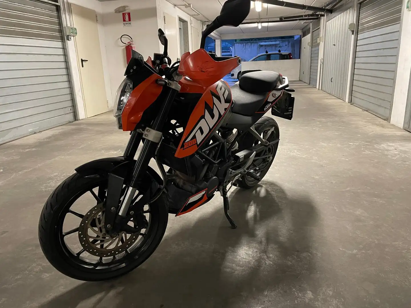 KTM 200 Duke Orange - 1