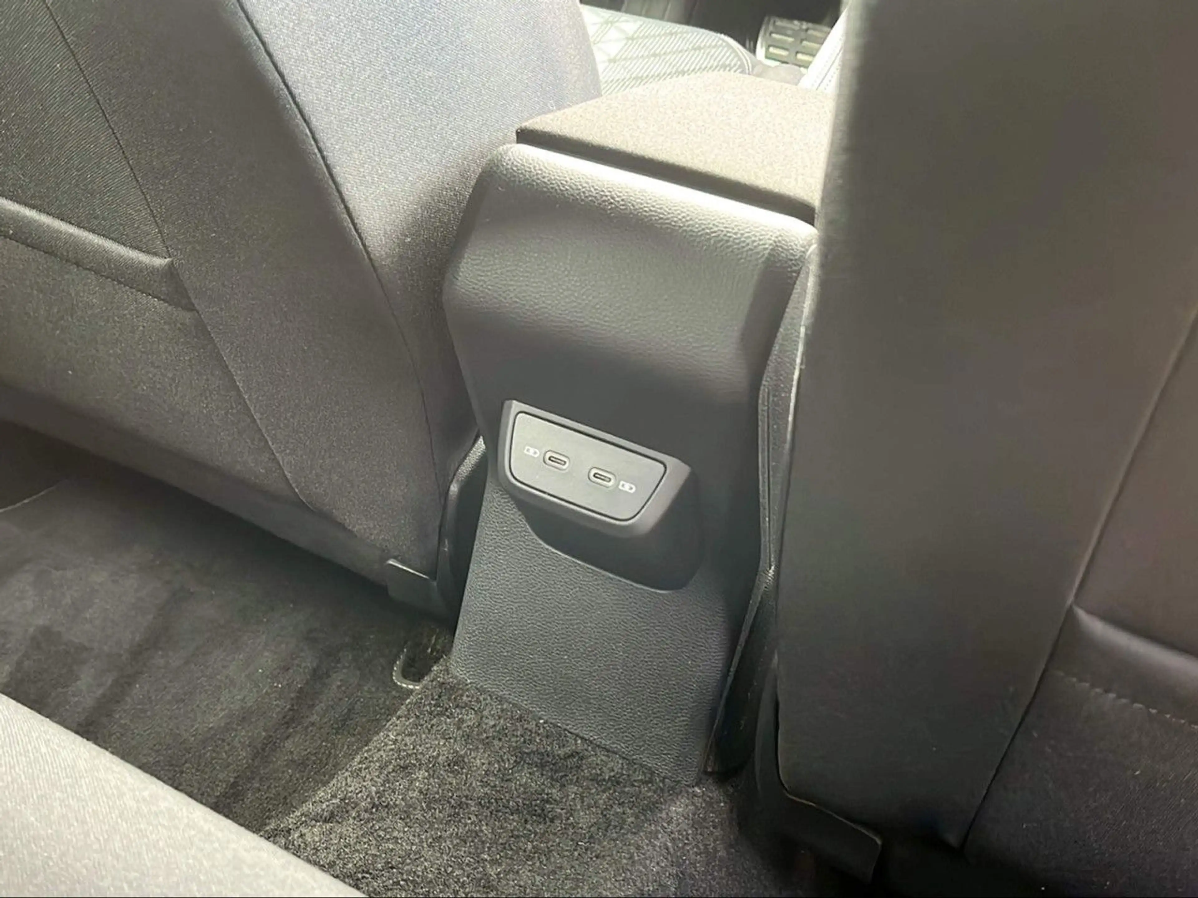 Volkswagen Taigo R-Line 1.0 TSI DSG IQ.LIGHT, IQ DRIVE, BLACK — photo 13