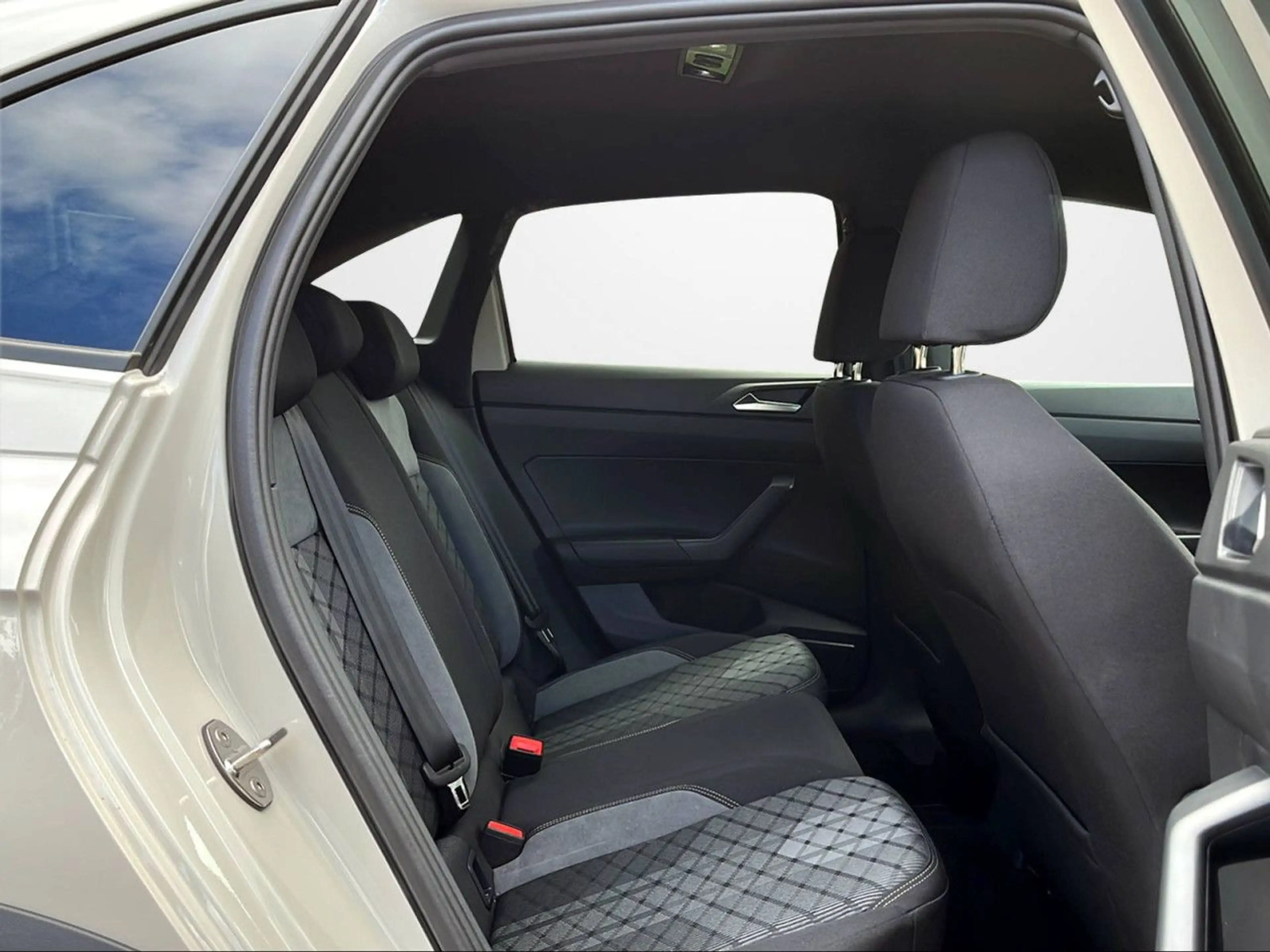 Volkswagen Taigo R-Line 1.0 TSI DSG IQ.LIGHT, IQ DRIVE, BLACK — photo 12